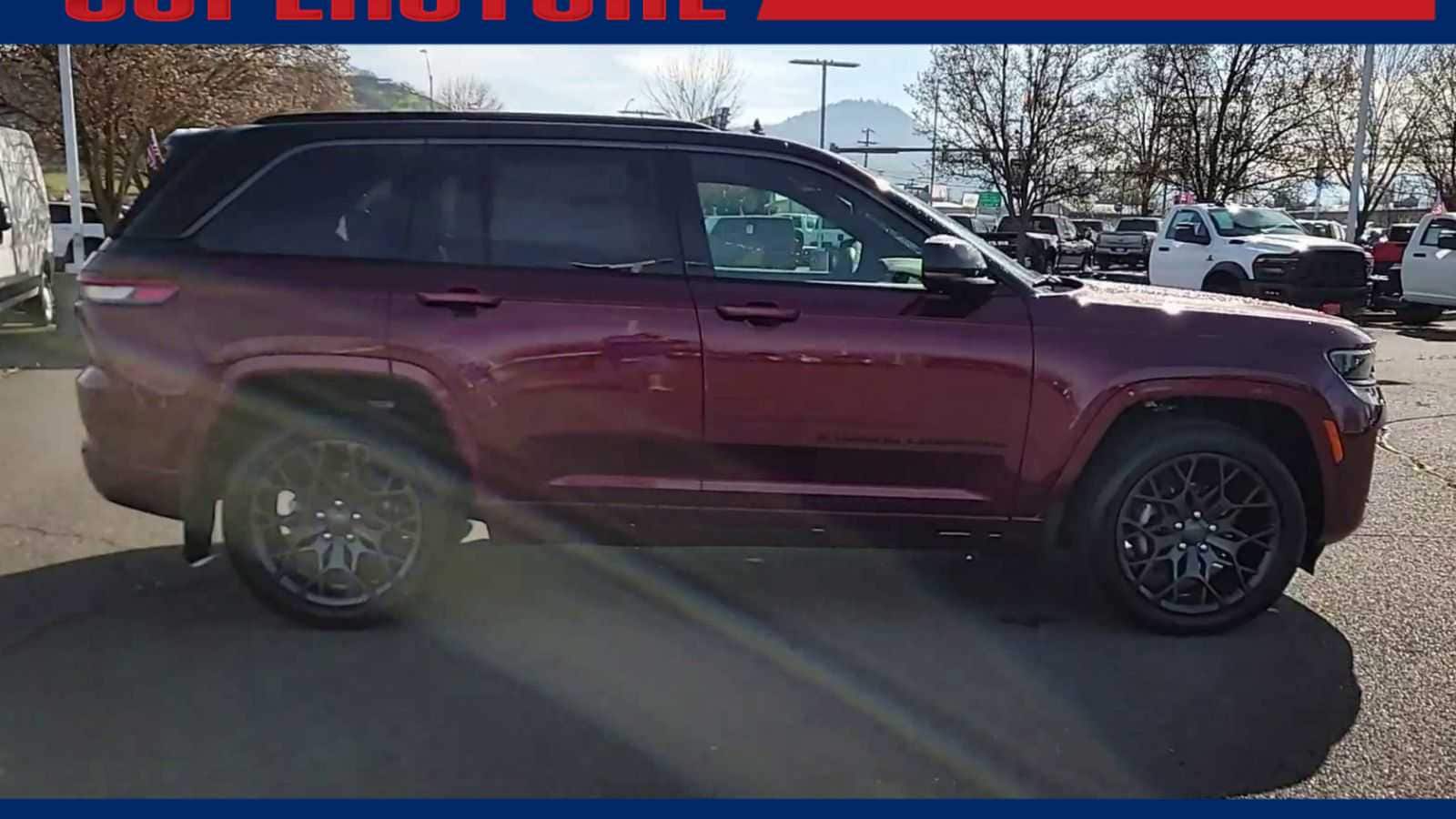 Thumbnail: 2026 Jeep Grand Cherokee - 9