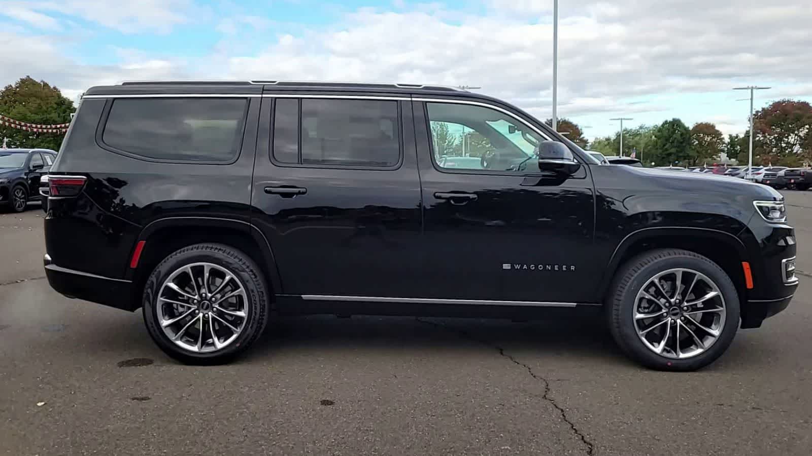 Thumbnail: 2025 Jeep Wagoneer - 9