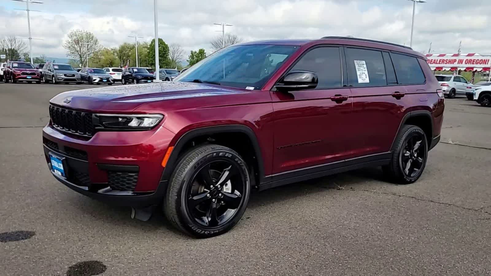 Thumbnail: 2023 Jeep Grand Cherokee - 4