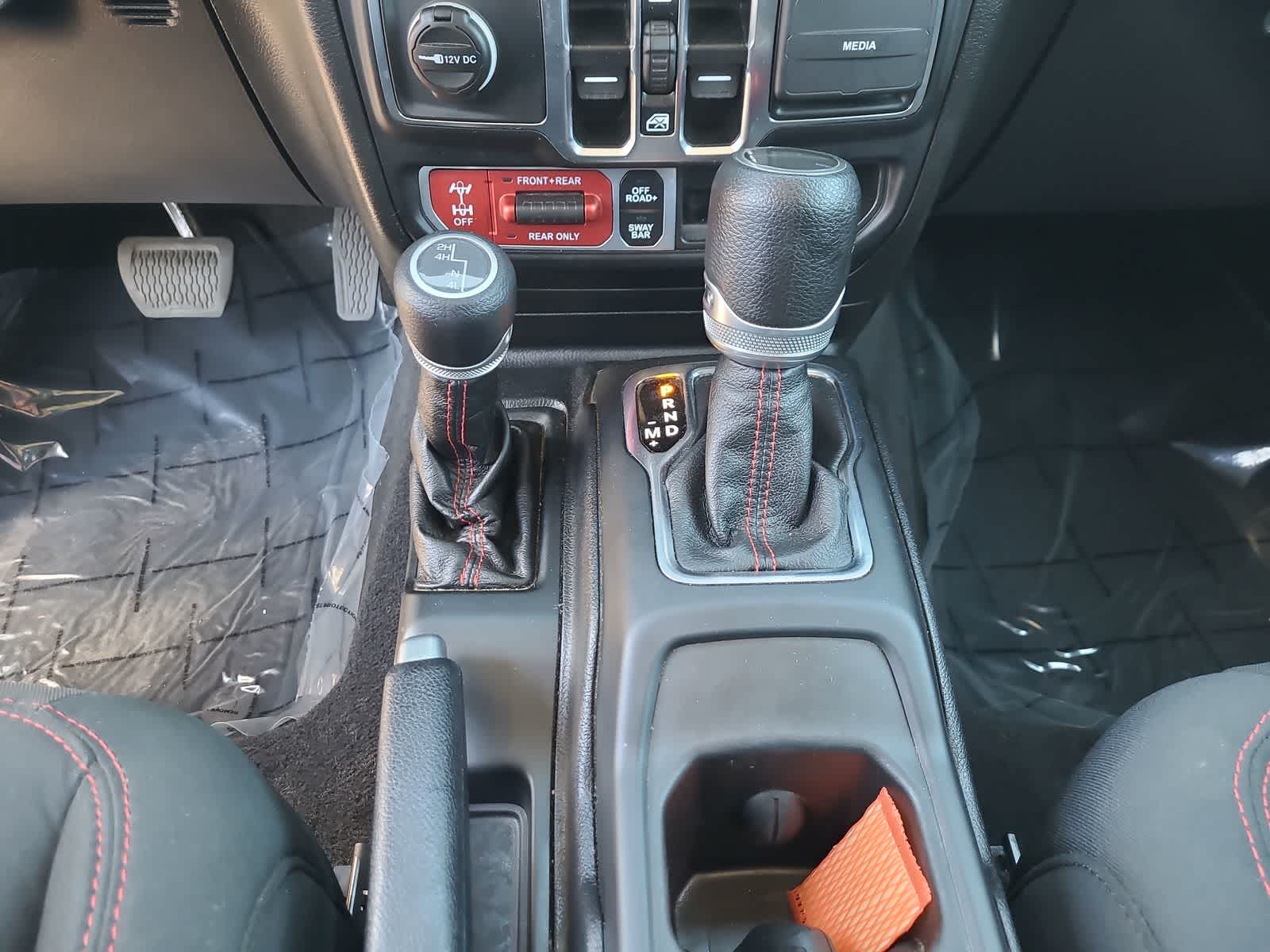 Thumbnail: 2021 Jeep Gladiator - 25