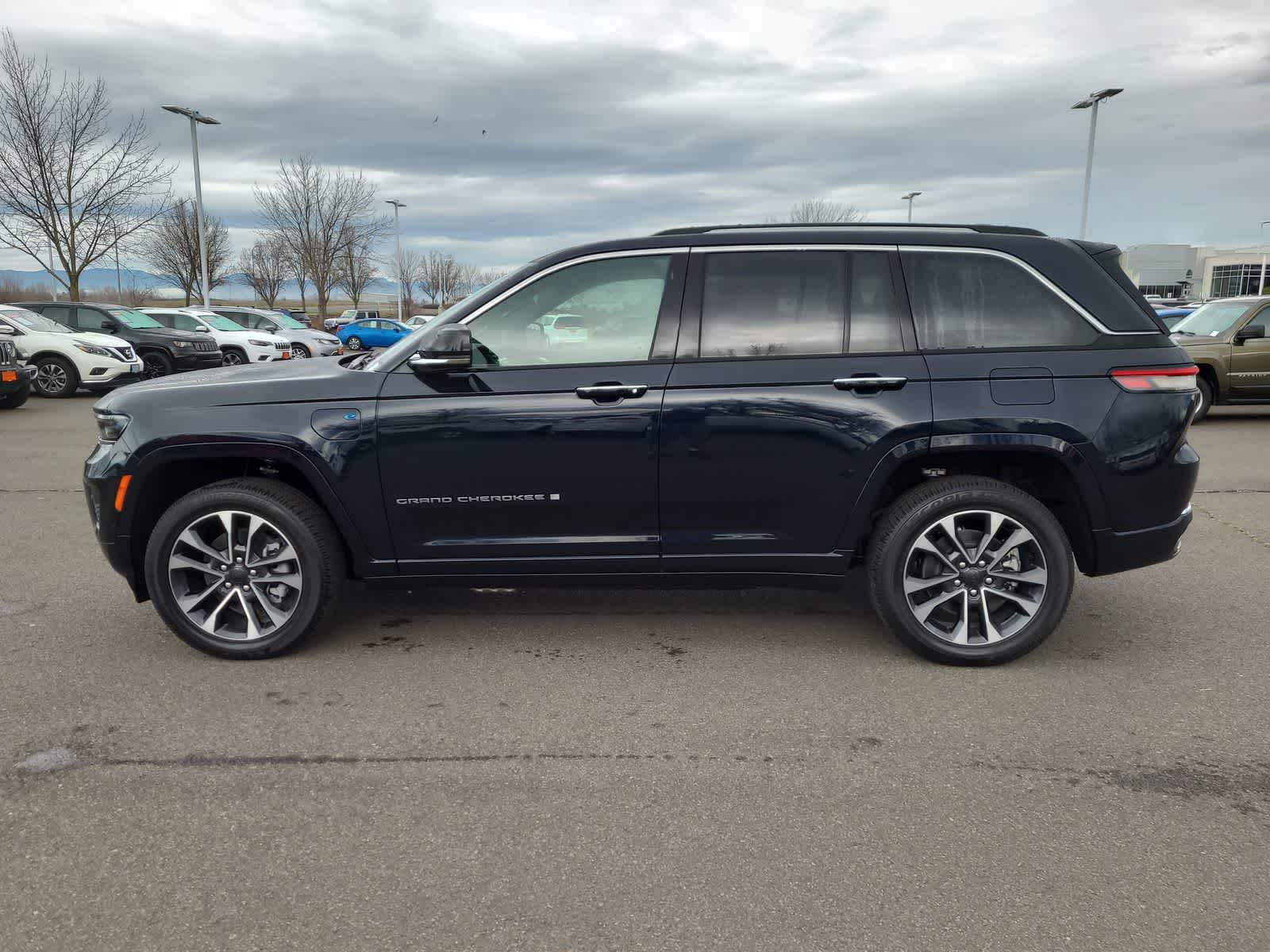 Thumbnail: 2024 Jeep Grand Cherokee - 11