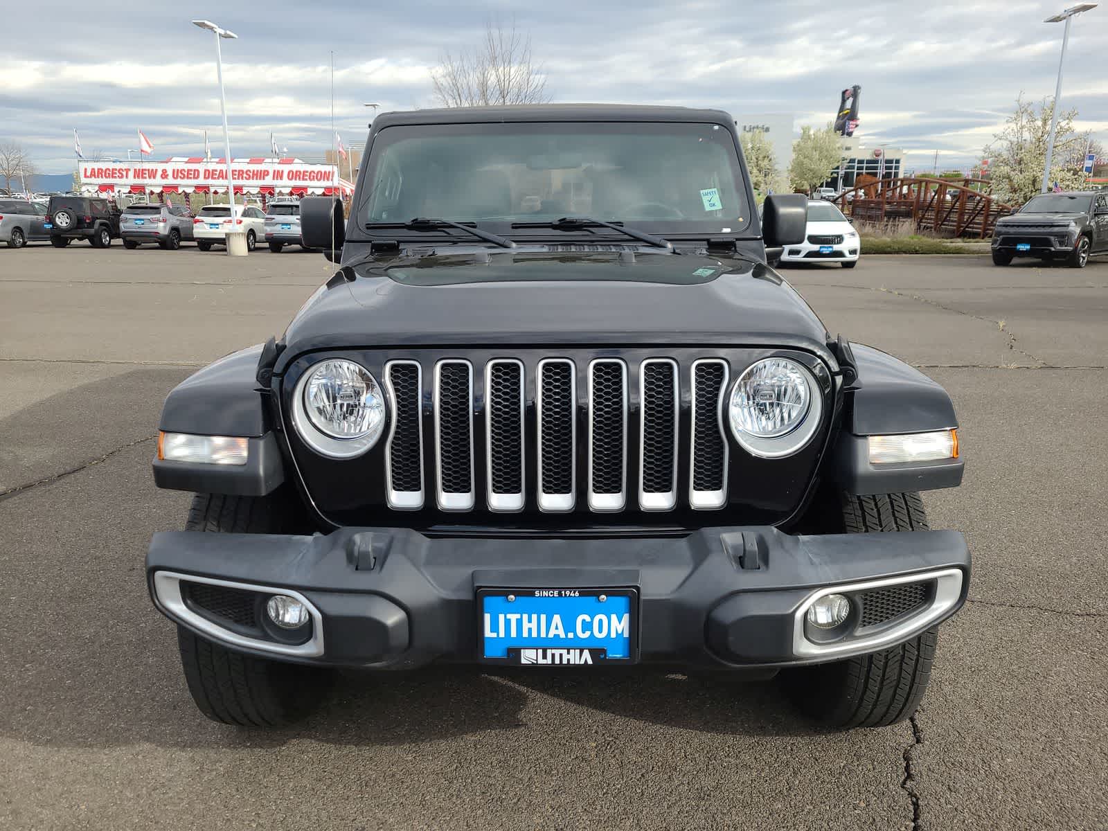 Thumbnail: 2022 Jeep Wrangler - 14