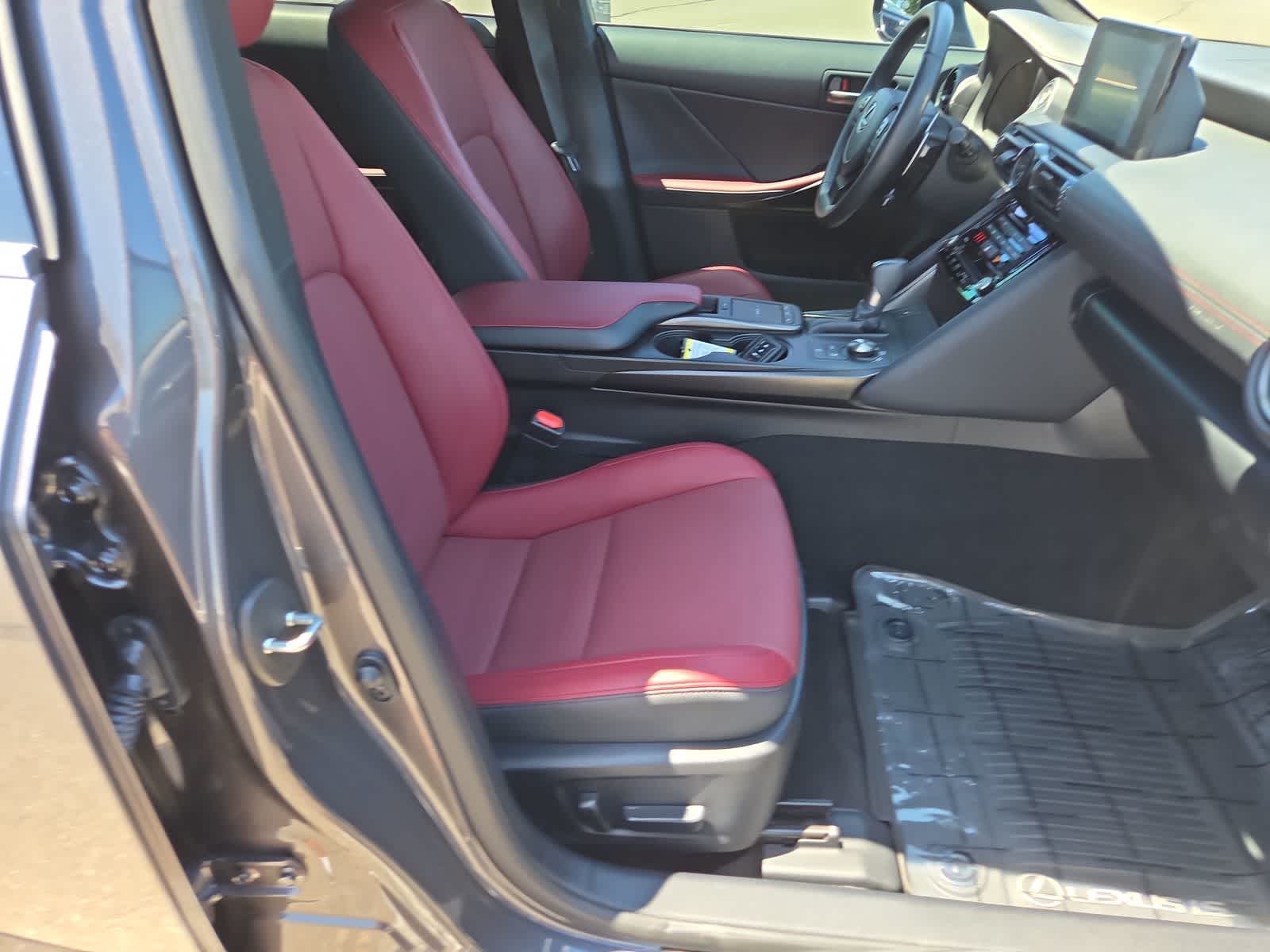 Thumbnail: 2024 Lexus ES - 21