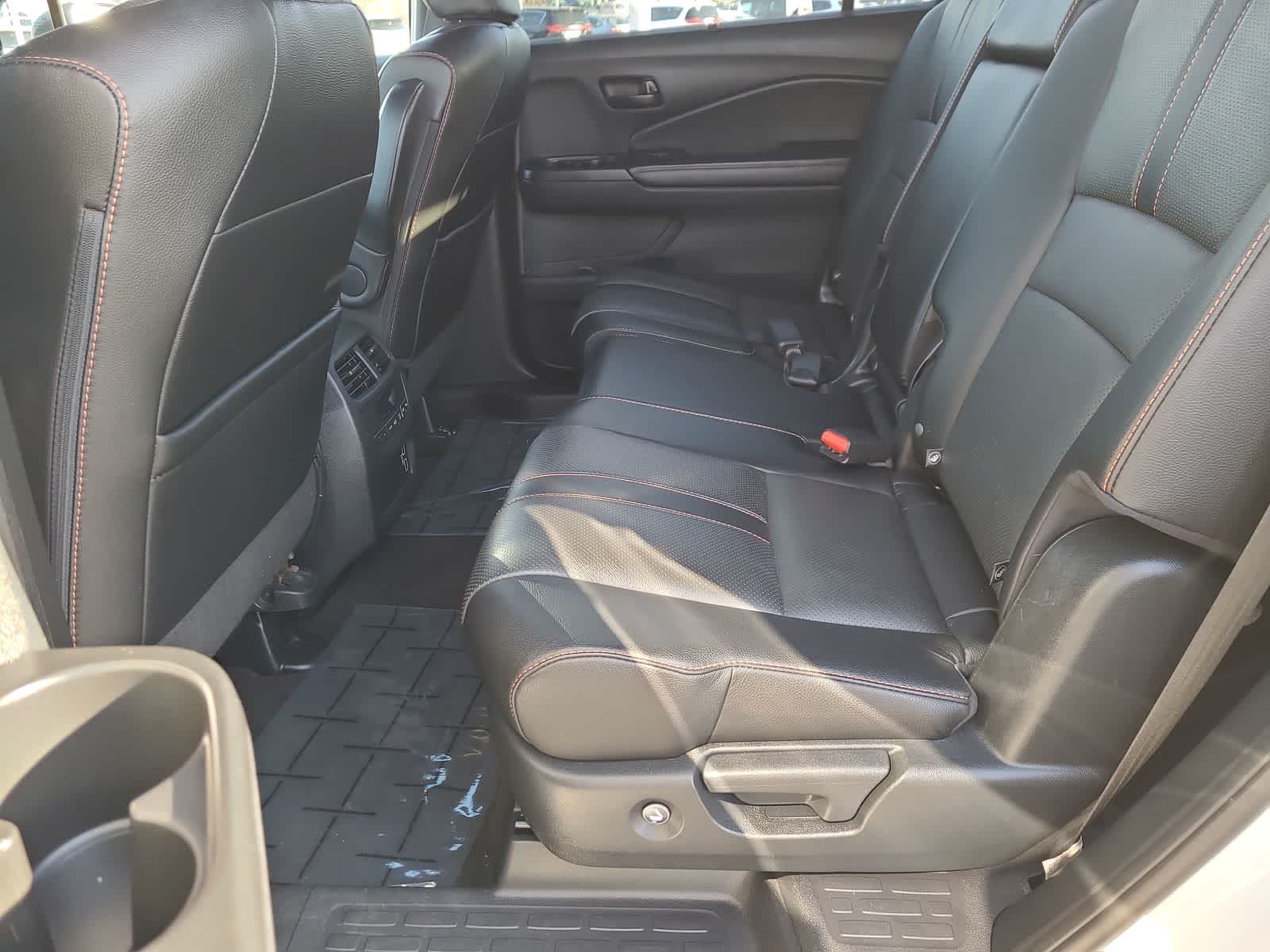 Thumbnail: 2022 Honda Pilot - 21