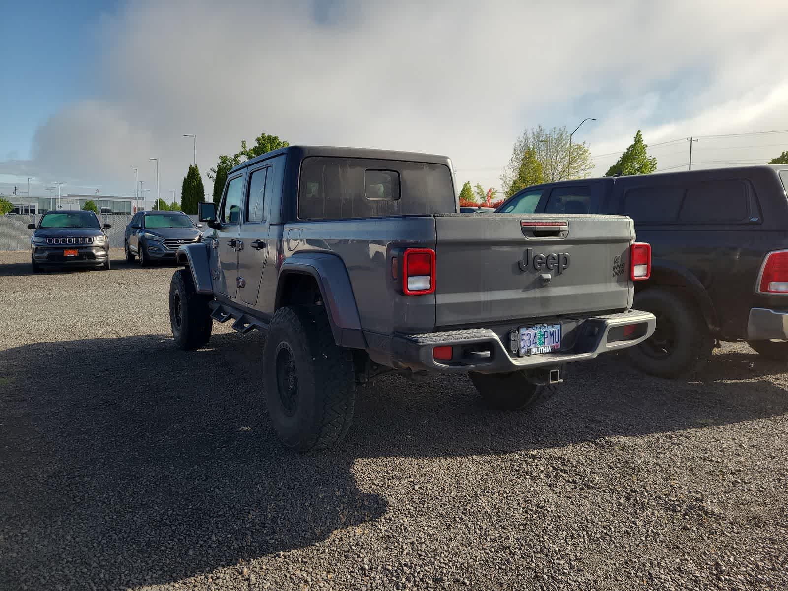 Thumbnail: 2021 Jeep Gladiator - 11