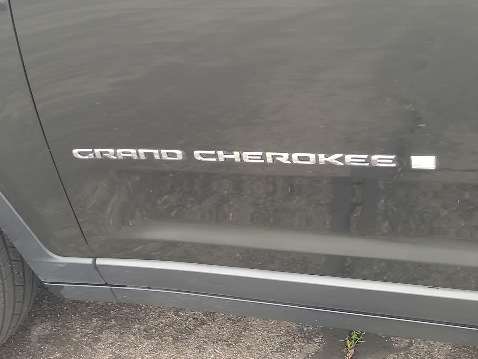 Thumbnail: 2024 Jeep Grand Cherokee - 15