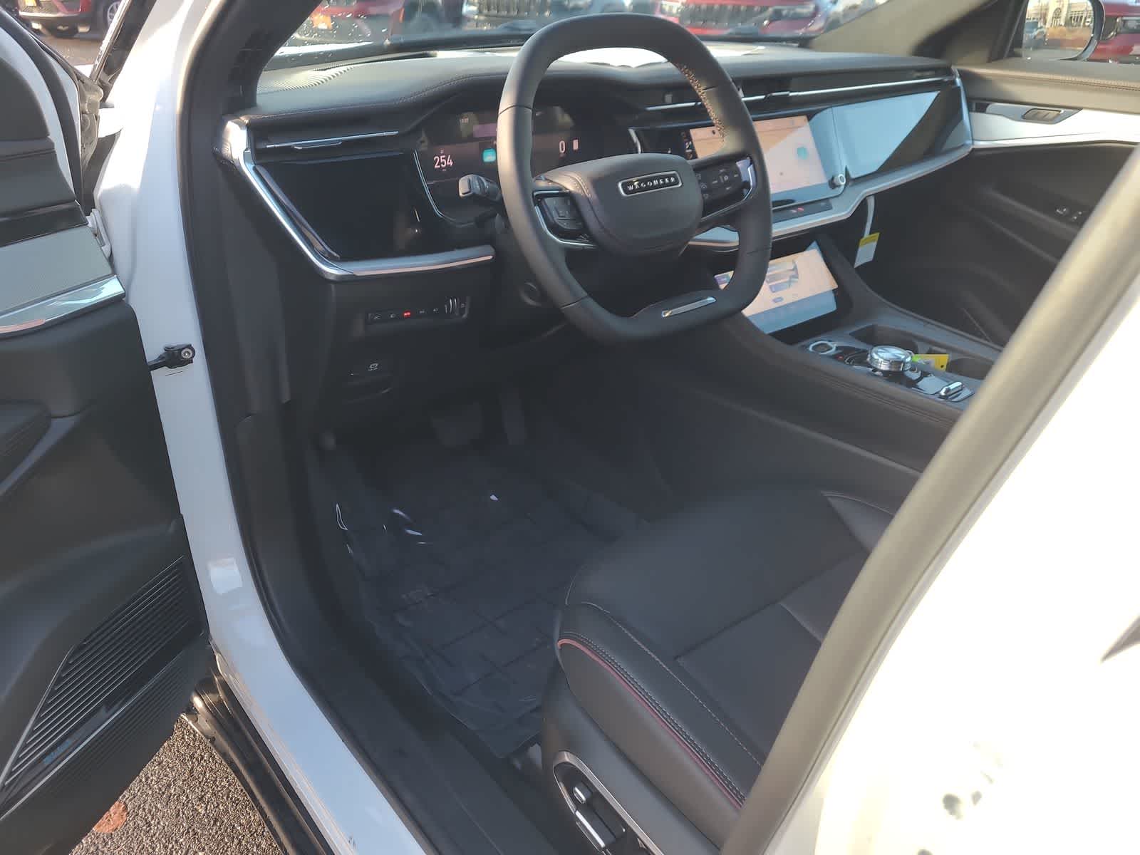 Thumbnail: 2025 Jeep Wagoneer S - 10