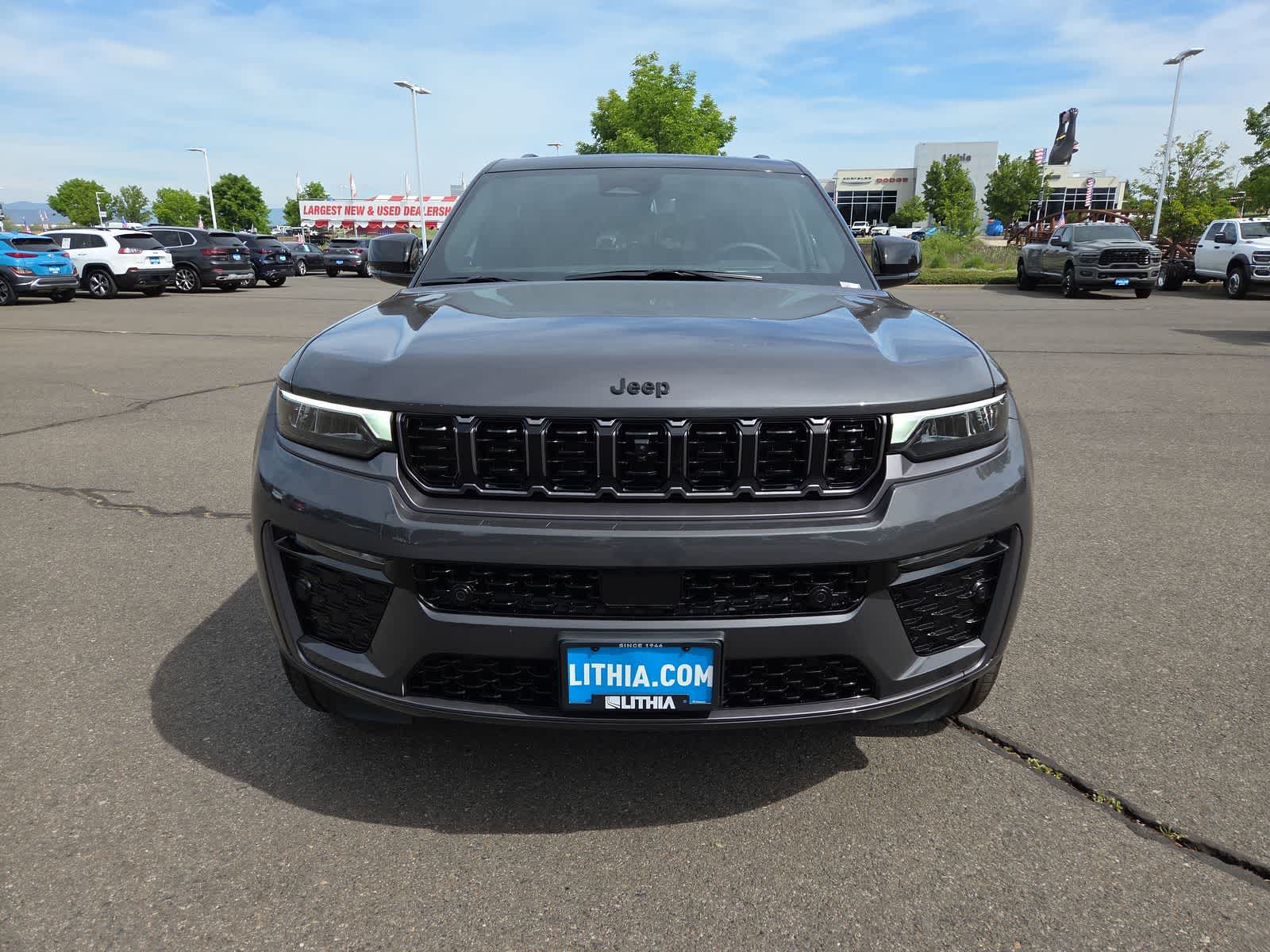 Thumbnail: 2026 Jeep Grand Cherokee - 14