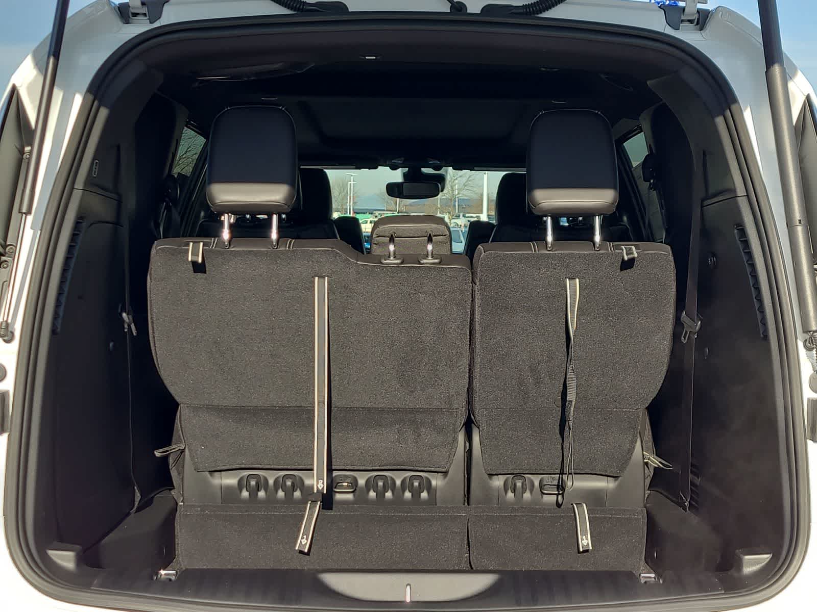 Thumbnail: 2026 Chrysler Pacifica - 27