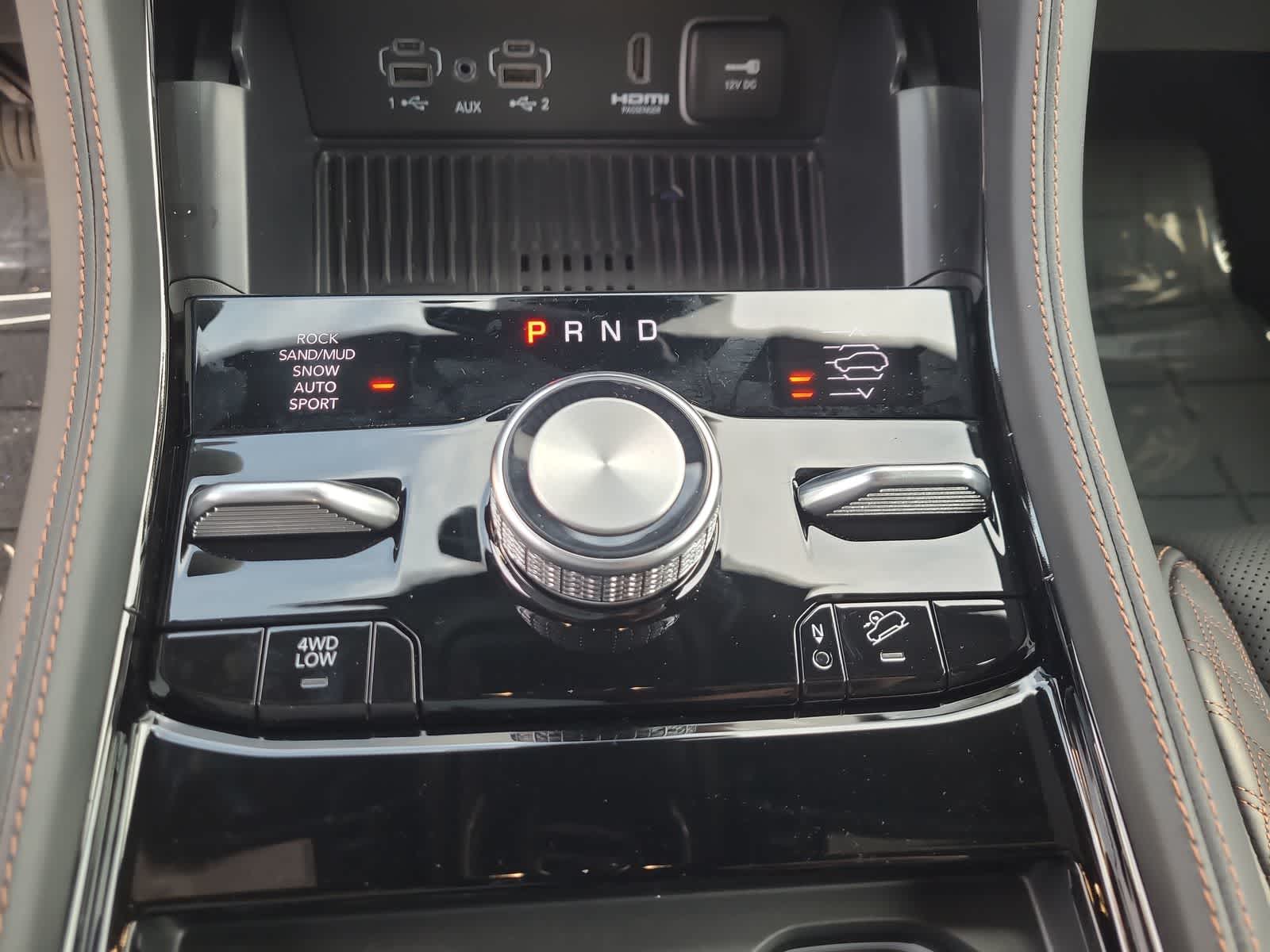Thumbnail: 2026 Jeep Grand Cherokee - 25