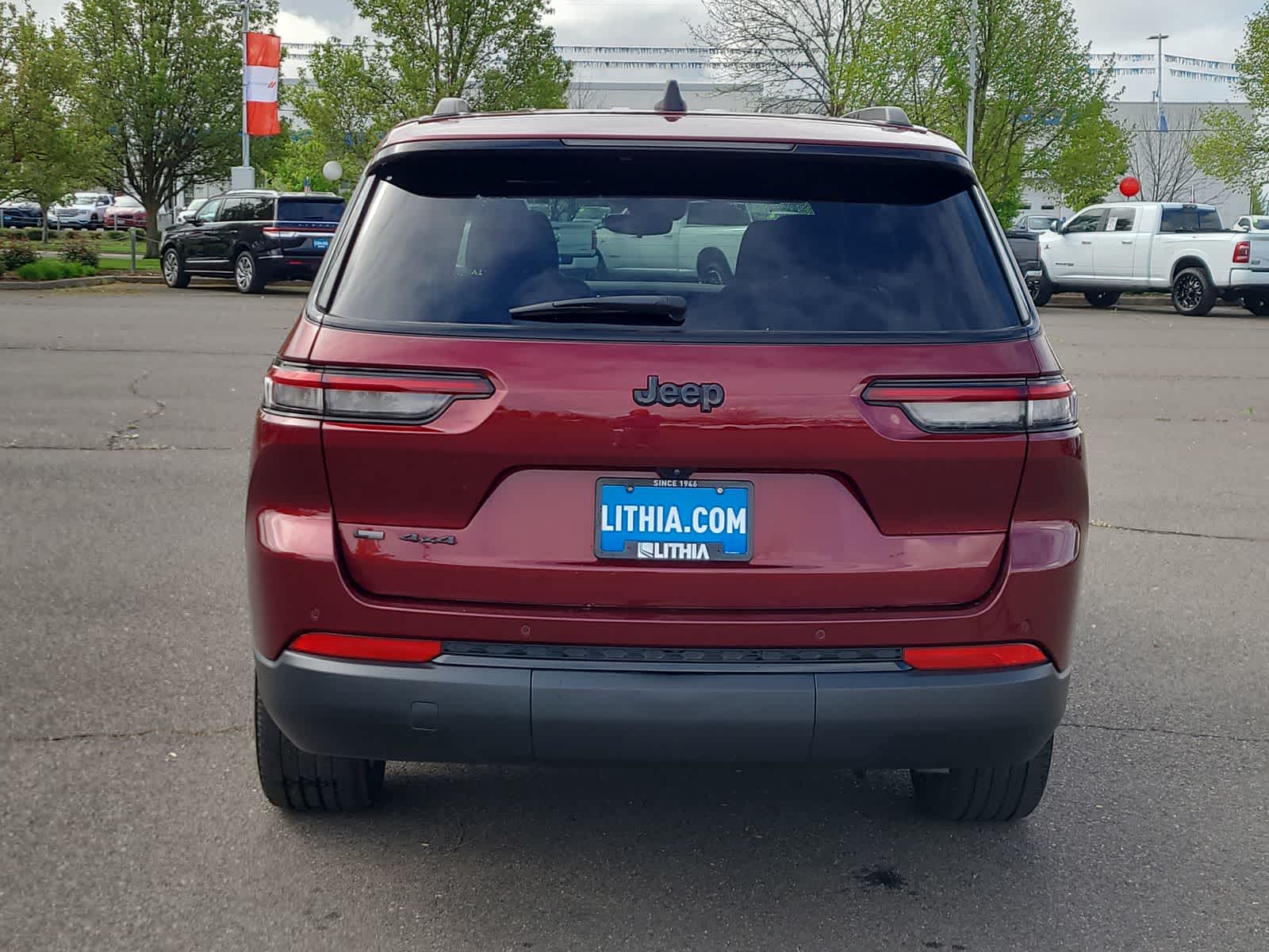 Thumbnail: 2023 Jeep Grand Cherokee - 13