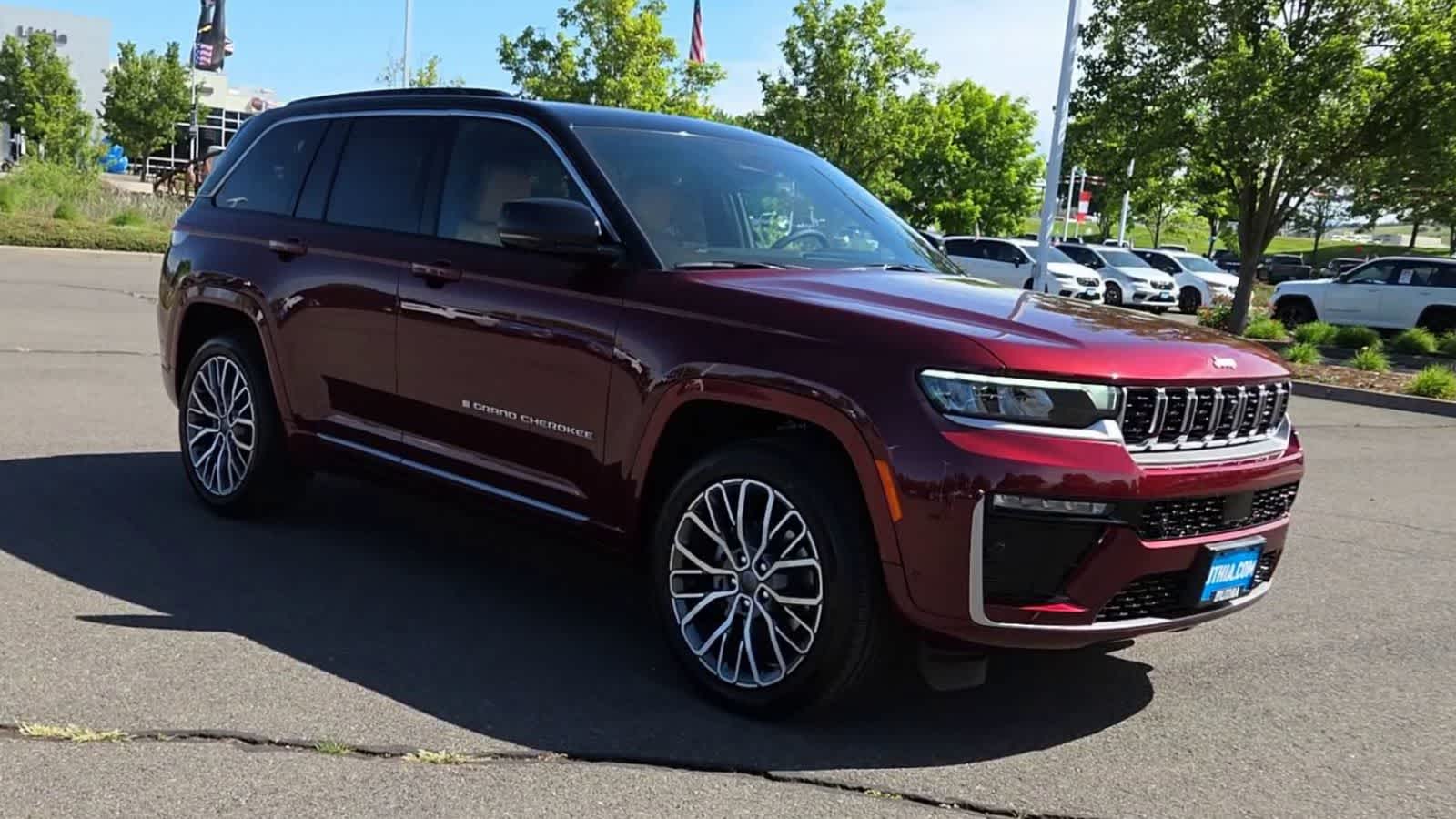 Thumbnail: 2026 Jeep Grand Cherokee - 2