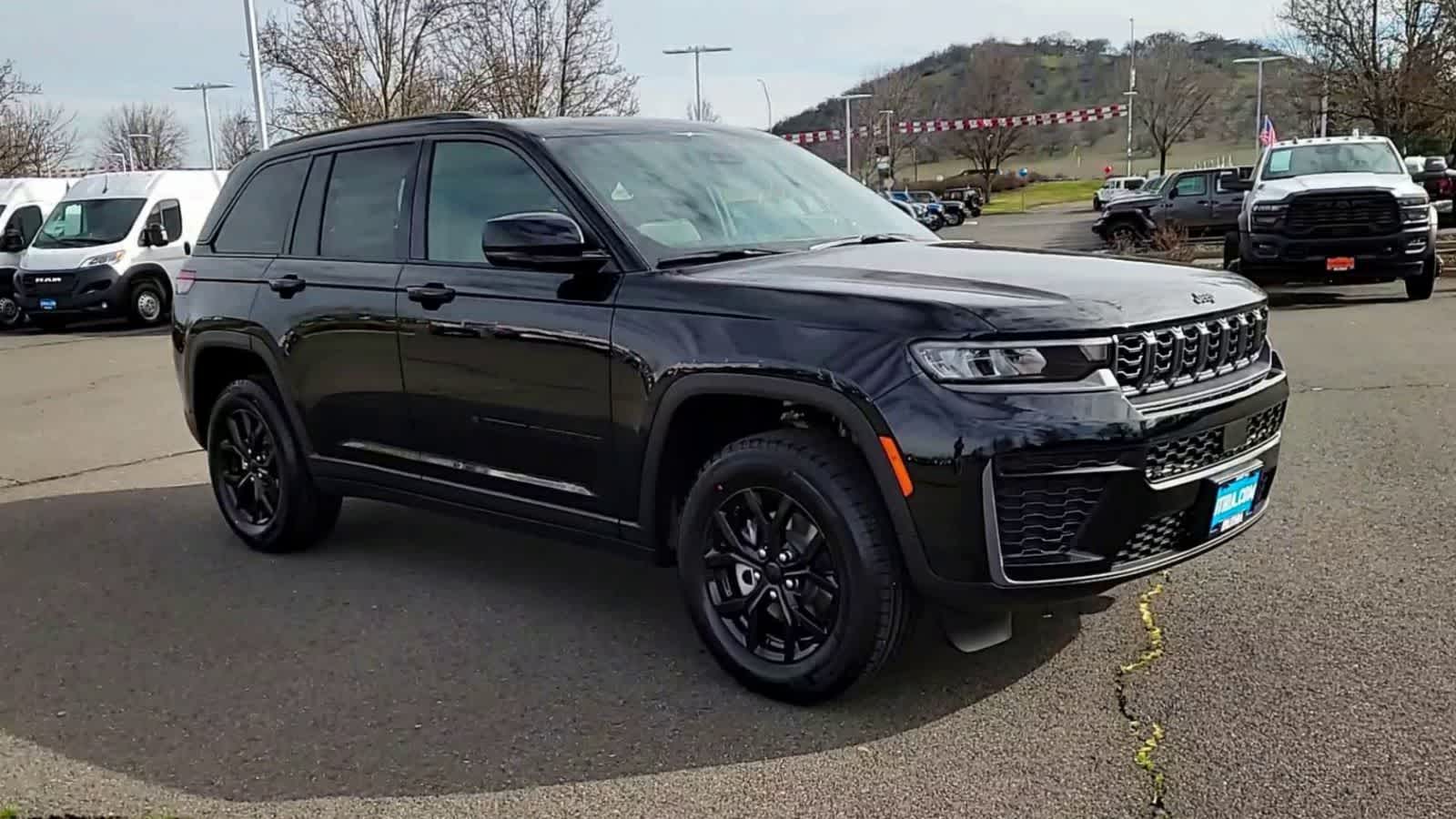 Thumbnail: 2026 Jeep Grand Cherokee - 2