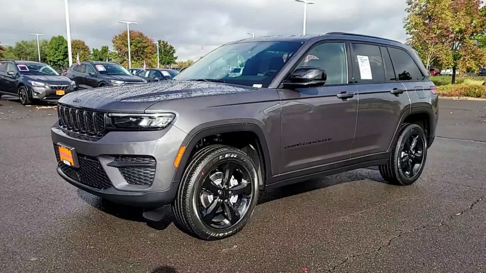 Thumbnail: 2025 Jeep Grand Cherokee - 4