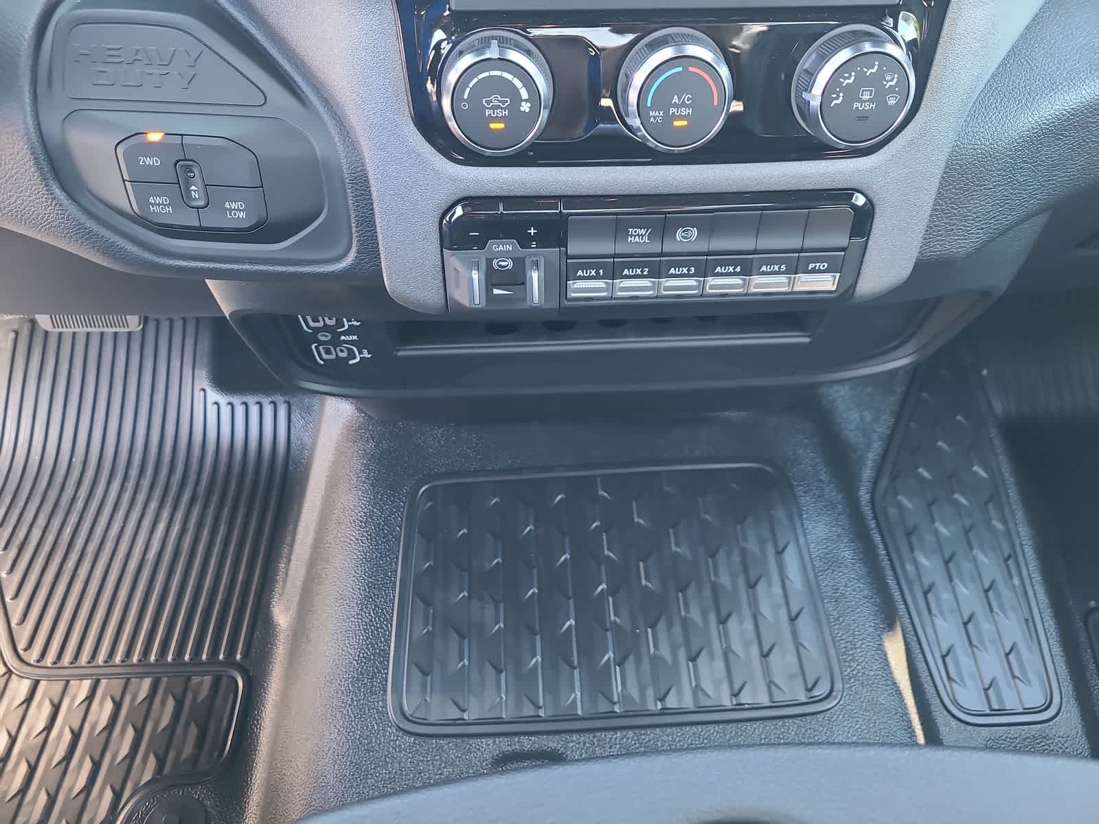 Thumbnail: 2025 RAM 5500 - 25