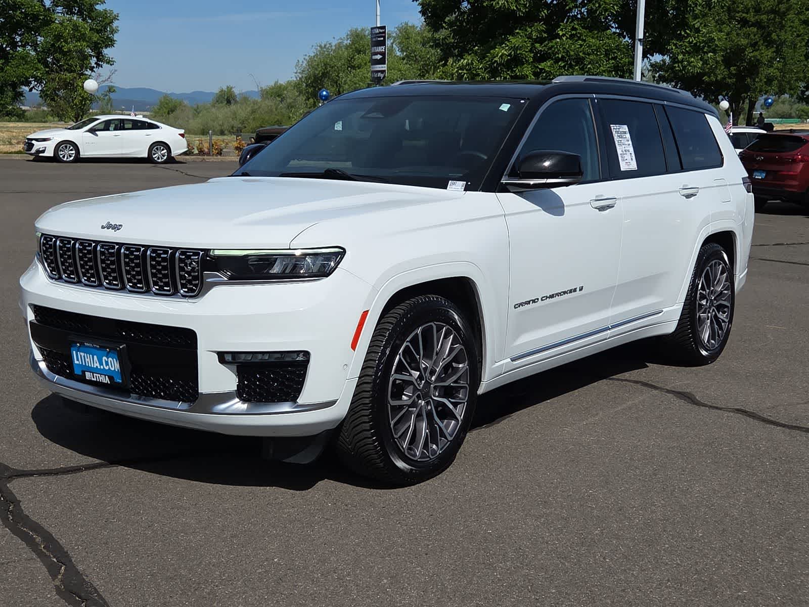 2023 Jeep Grand Cherokee L Summit Reserve 4x4's photo