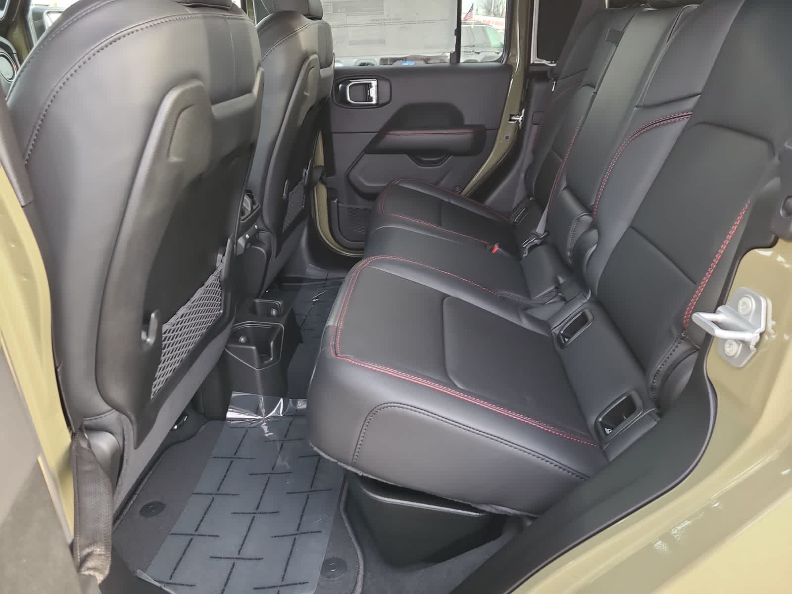 Thumbnail: 2026 Jeep Gladiator - 21