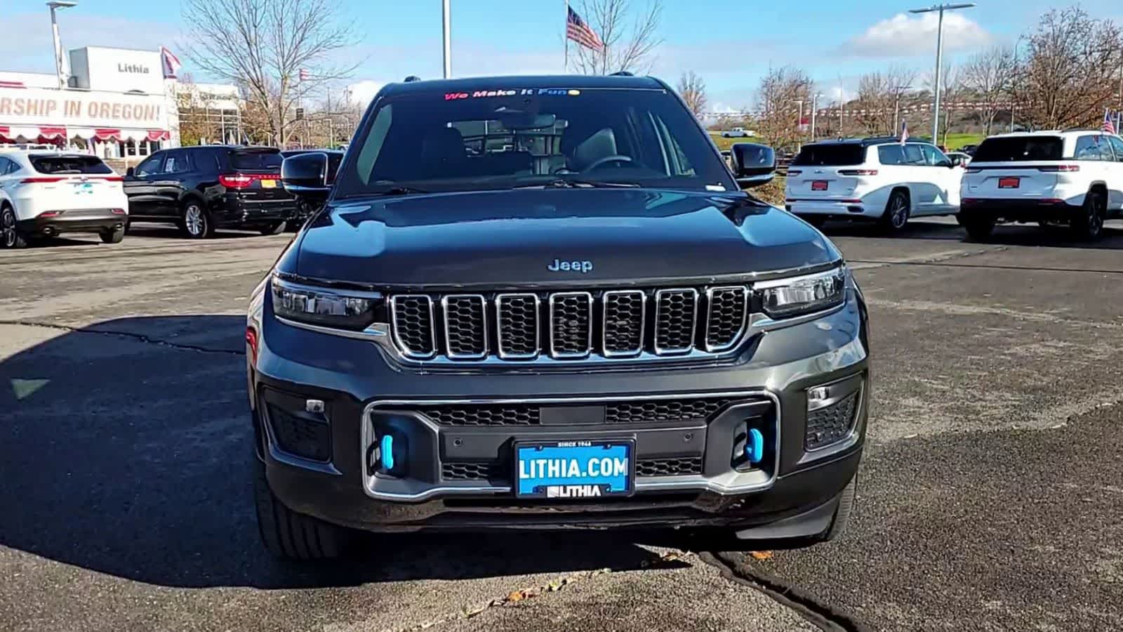 Thumbnail: 2024 Jeep Grand Cherokee - 3