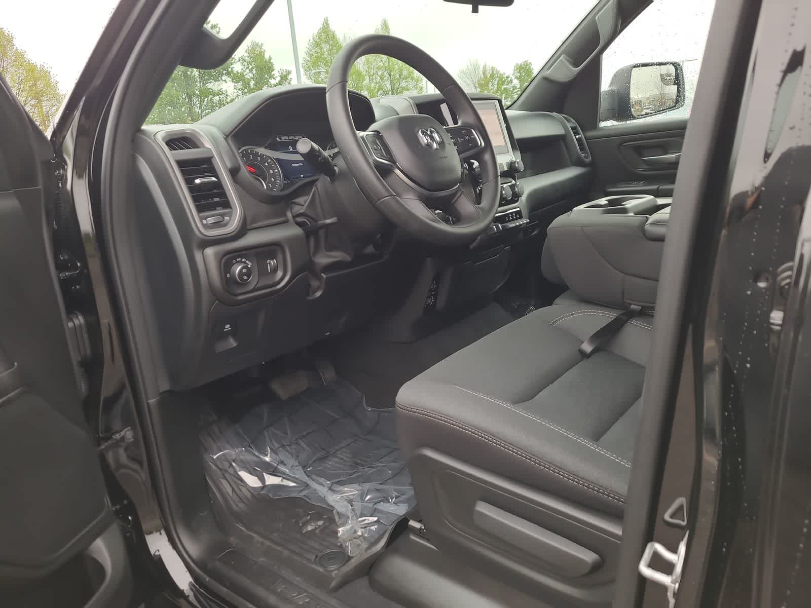 Thumbnail: 2026 RAM 1500 - 10