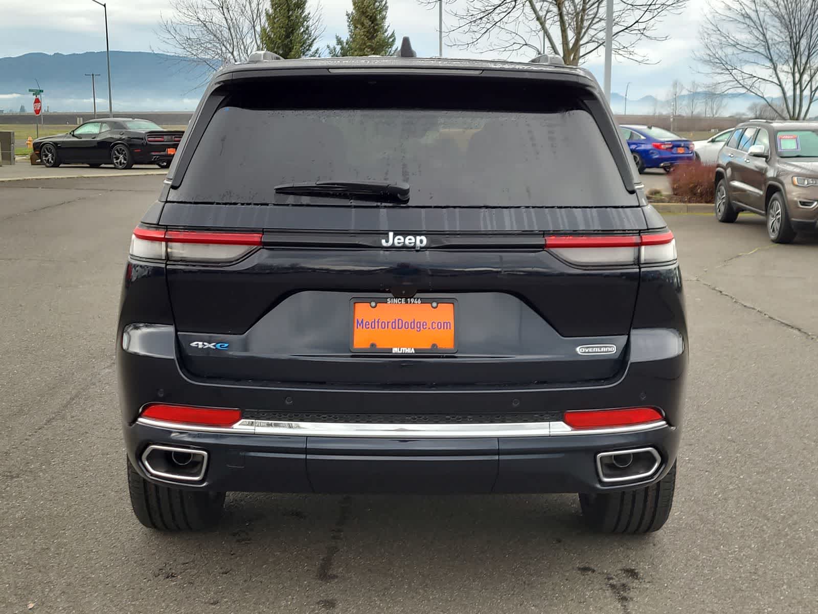 Thumbnail: 2024 Jeep Grand Cherokee - 13
