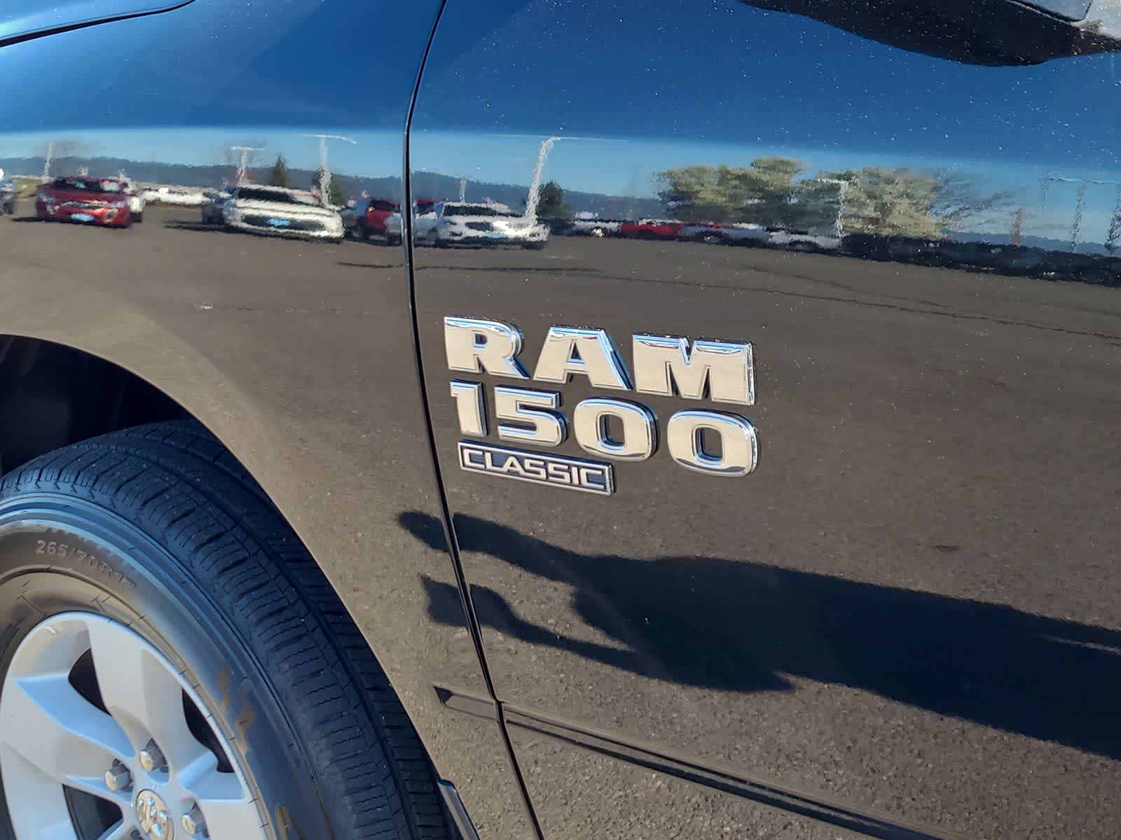 Thumbnail: 2023 RAM 1500 Classic - 15