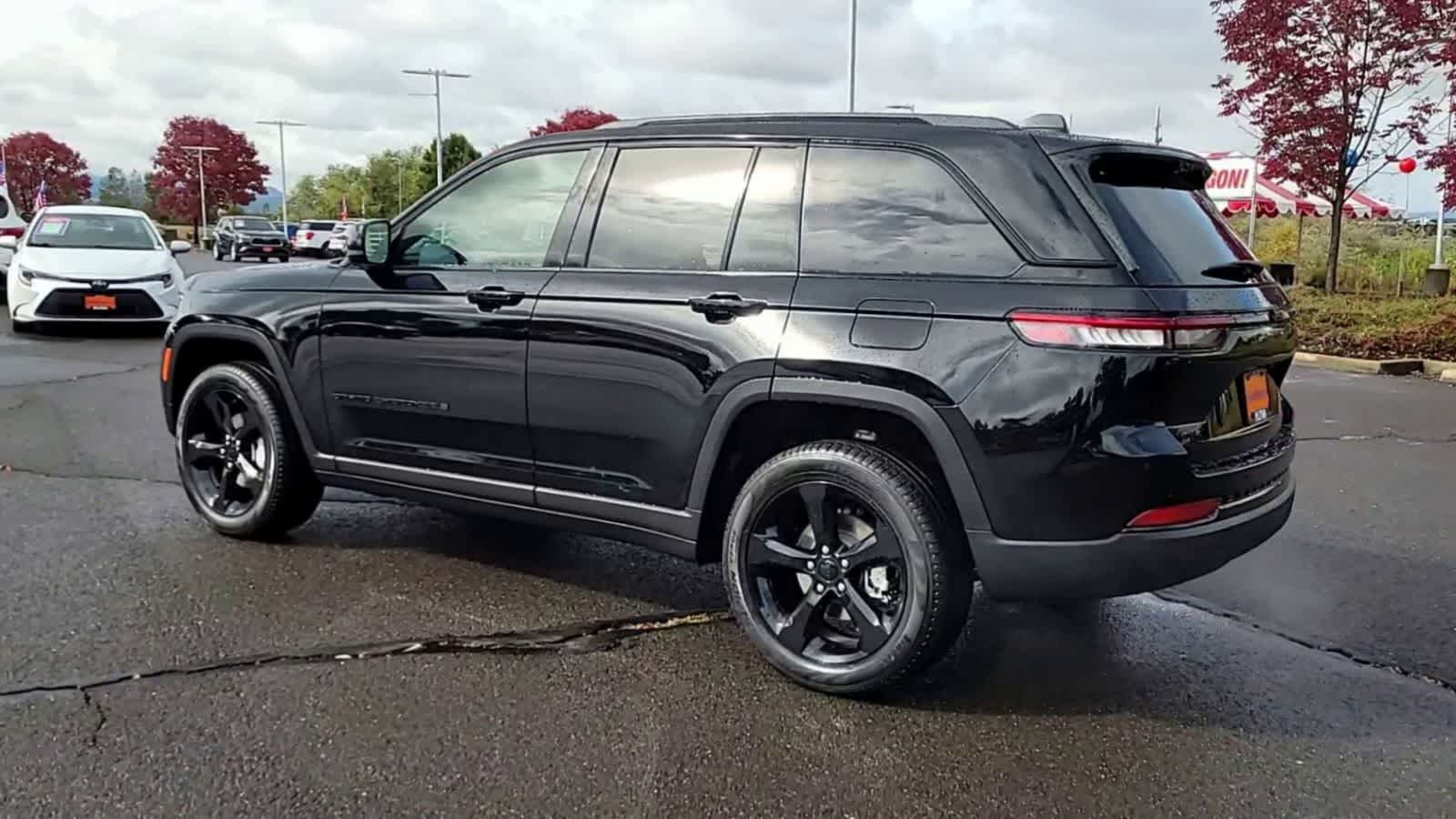 Thumbnail: 2025 Jeep Grand Cherokee - 6