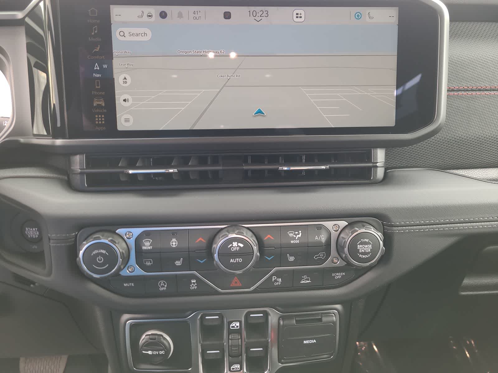 Thumbnail: 2026 Jeep Wrangler - 24