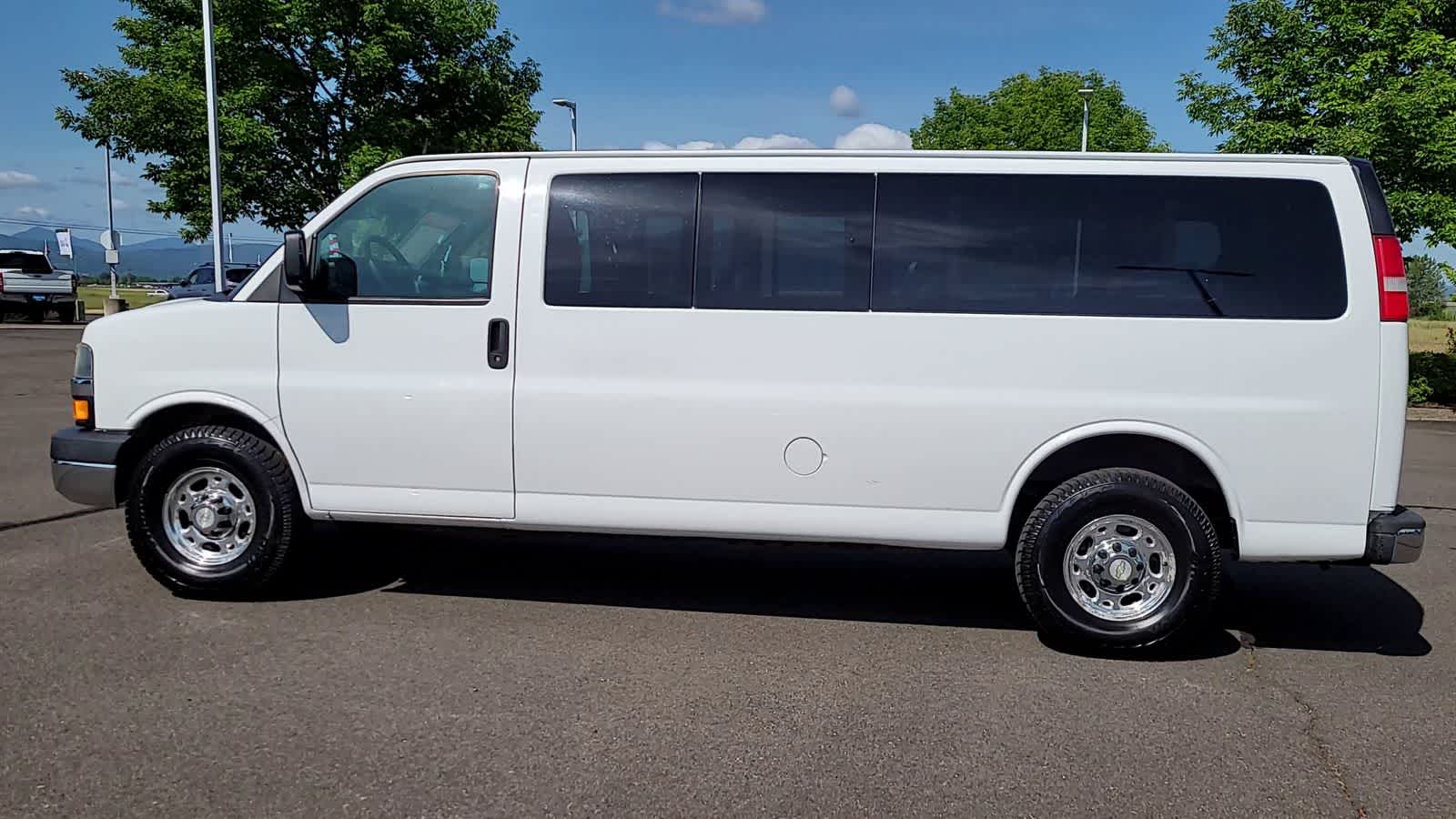 Thumbnail: 2013 Chevrolet Express - 5