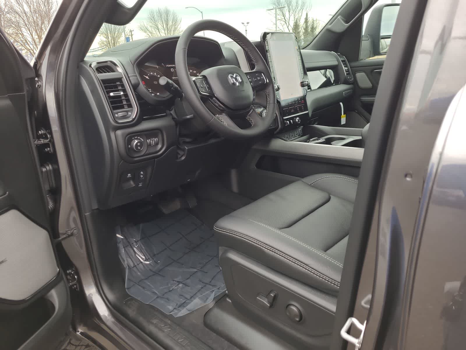 Thumbnail: 2026 RAM 1500 - 10