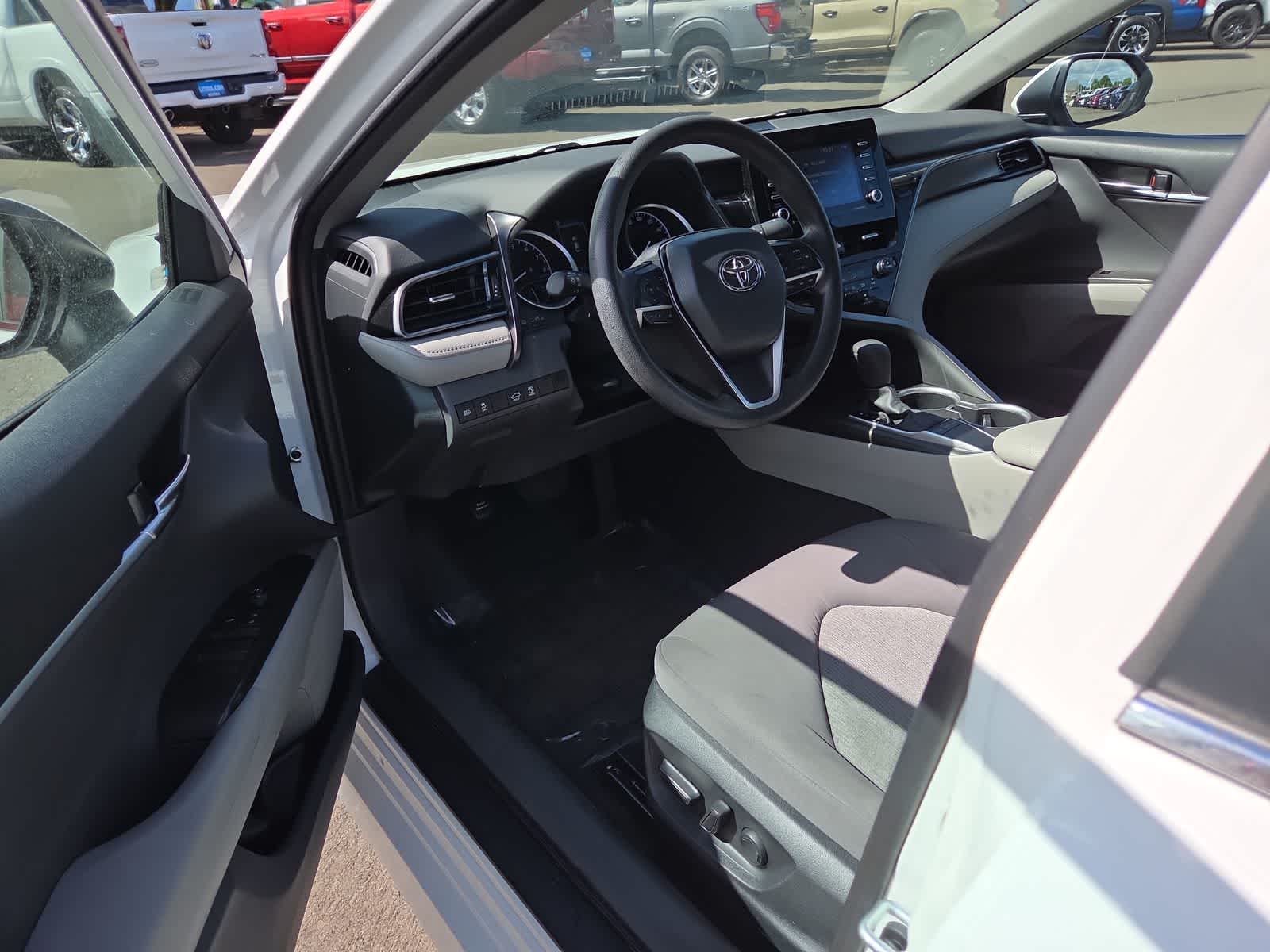 Thumbnail: 2023 Toyota Camry - 10