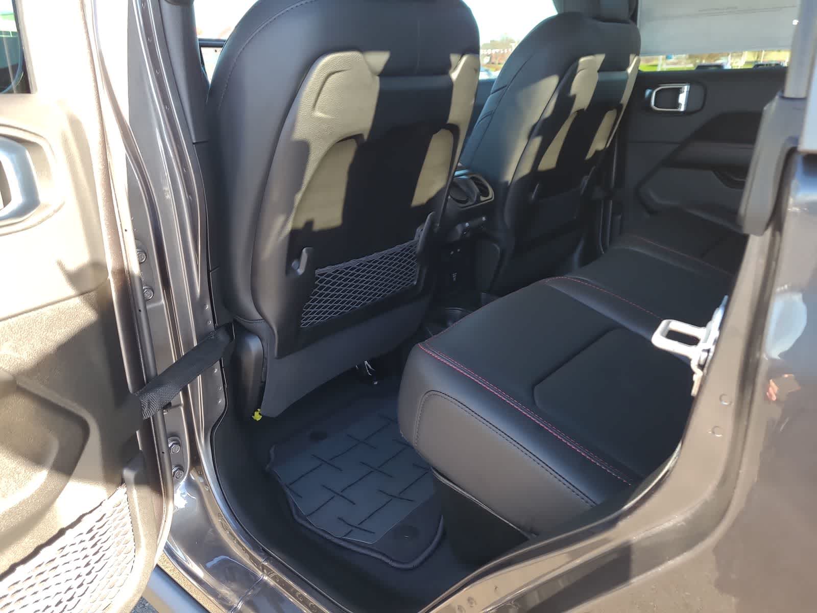 Thumbnail: 2026 Jeep Gladiator - 20