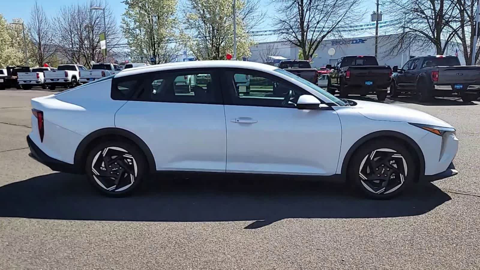 Thumbnail: 2025 Kia K4 - 9