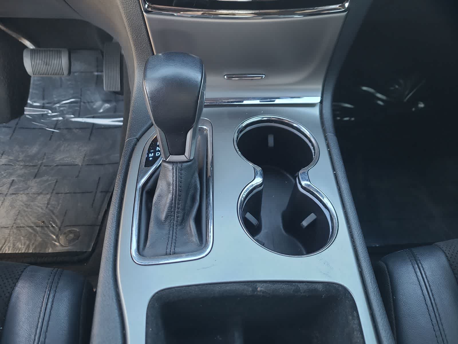 Thumbnail: 2020 Jeep Grand Cherokee - 25