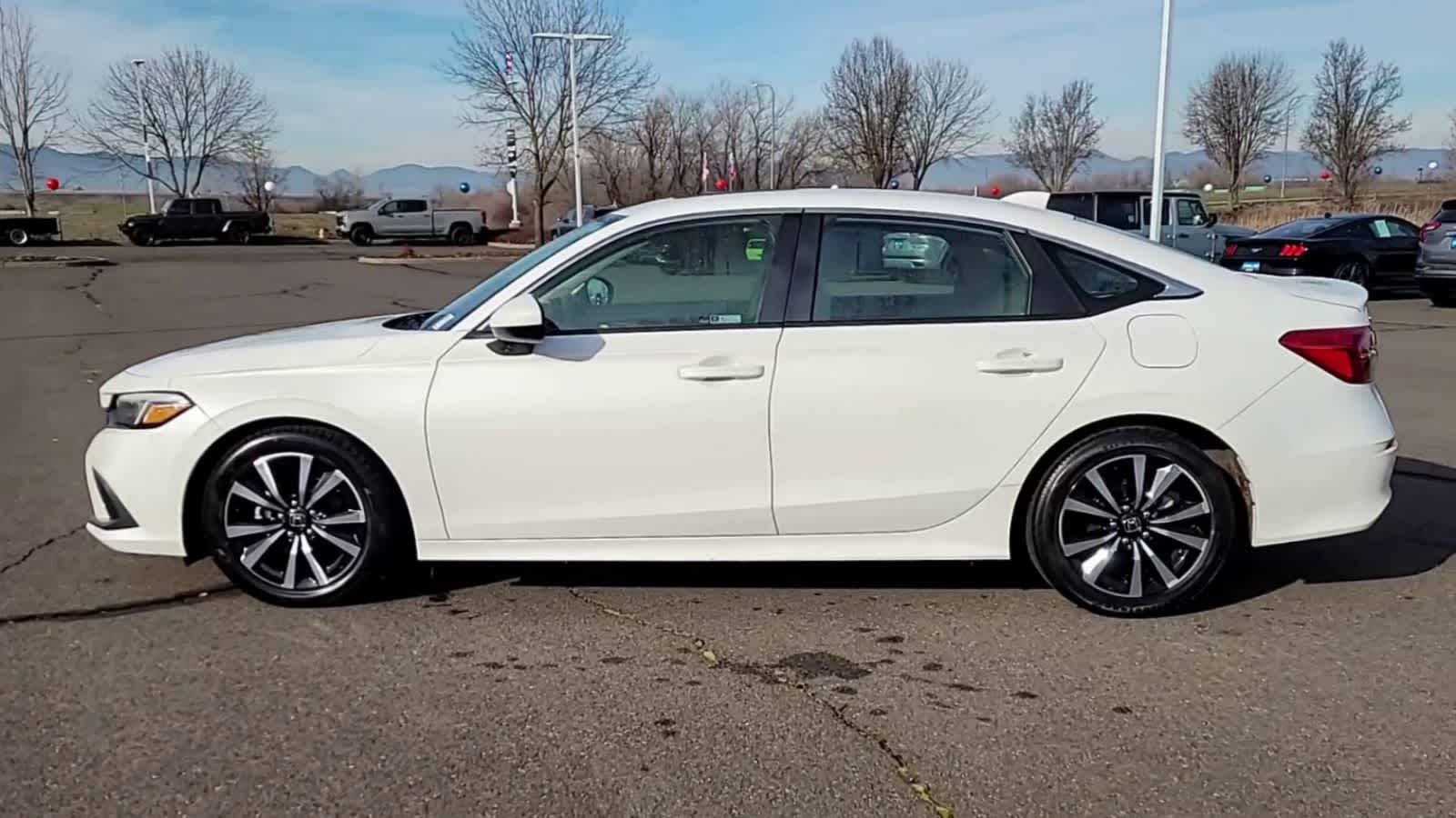 Thumbnail: 2023 Honda Civic - 5