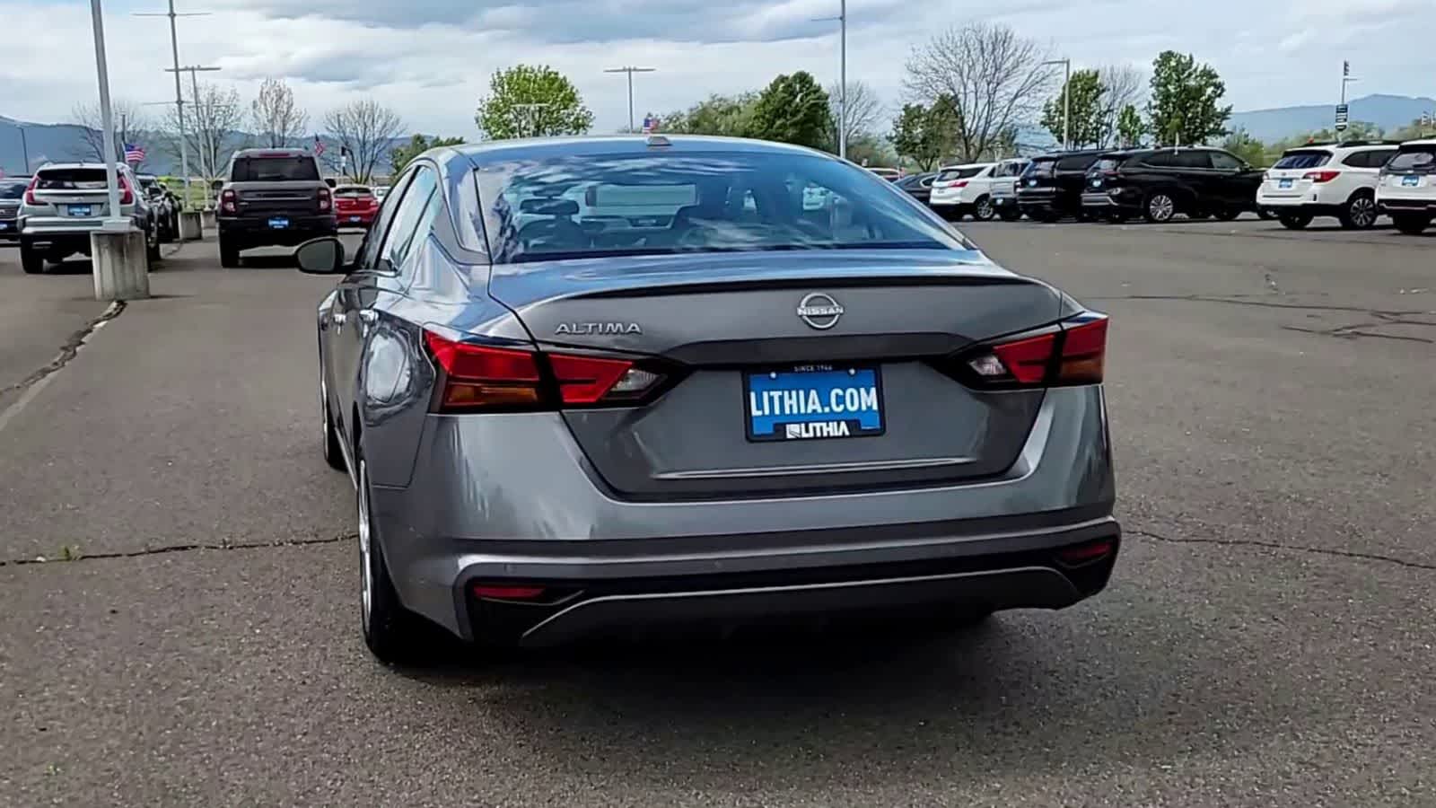 Thumbnail: 2025 Nissan Altima - 7