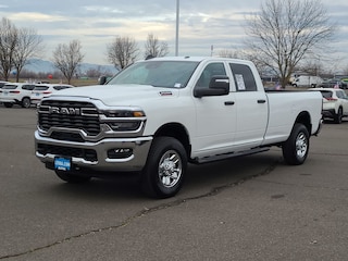 2026 Ram 2500 TRADESMAN CREW CAB 4X4 8' BOX Pickup