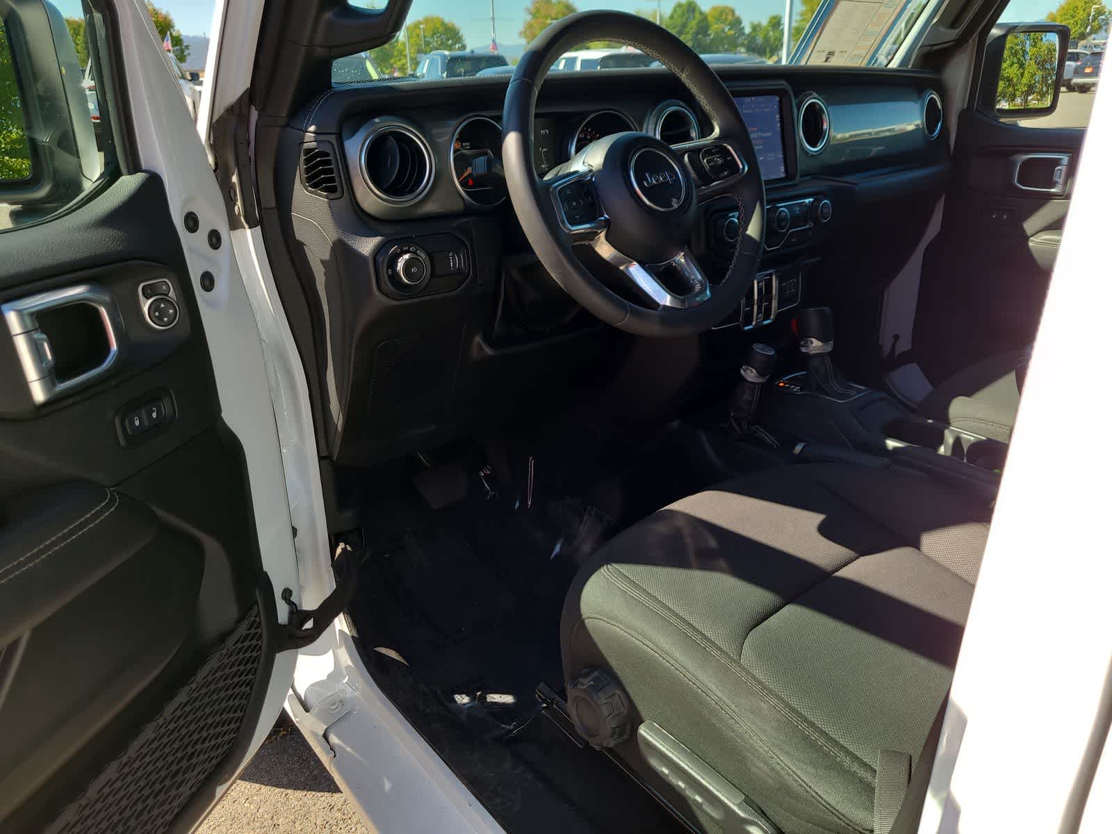Thumbnail: 2023 Jeep Wrangler - 10