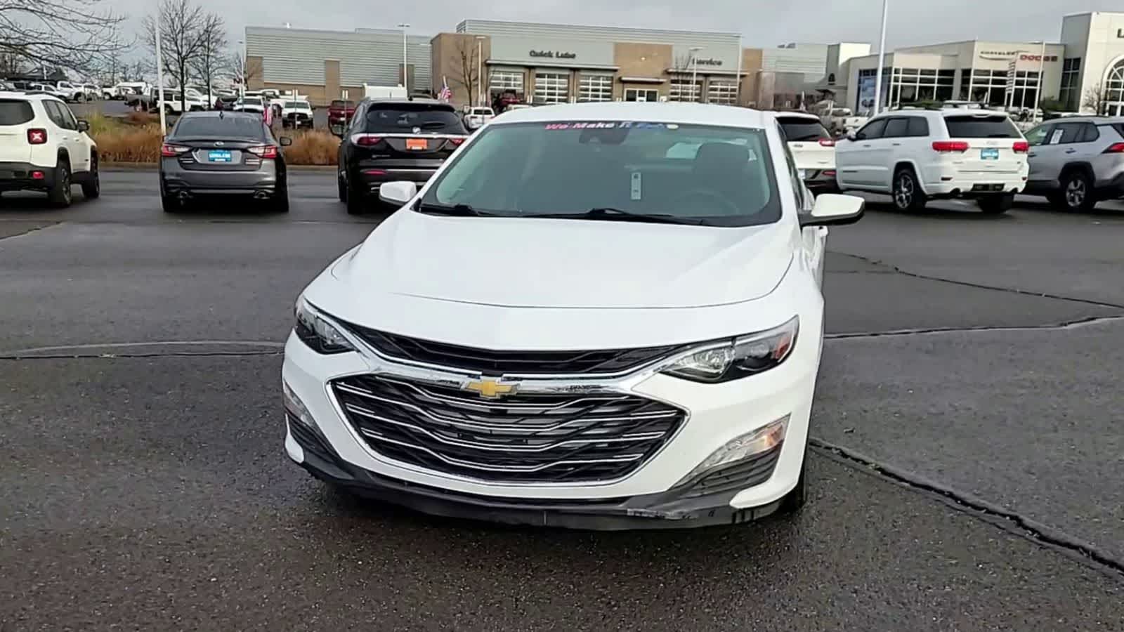 Thumbnail: 2023 Chevrolet Malibu - 3