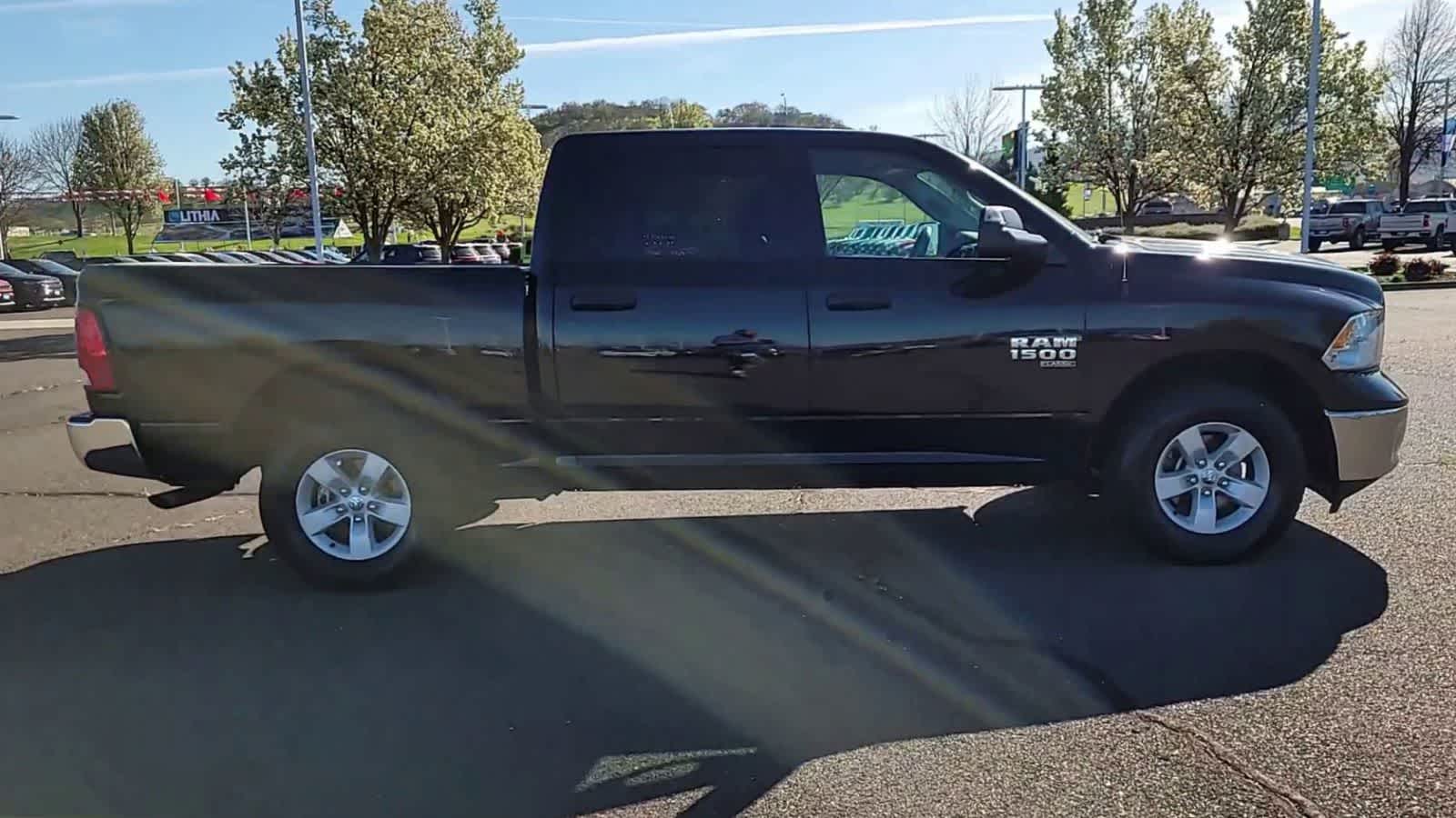 Thumbnail: 2023 RAM 1500 Classic - 9