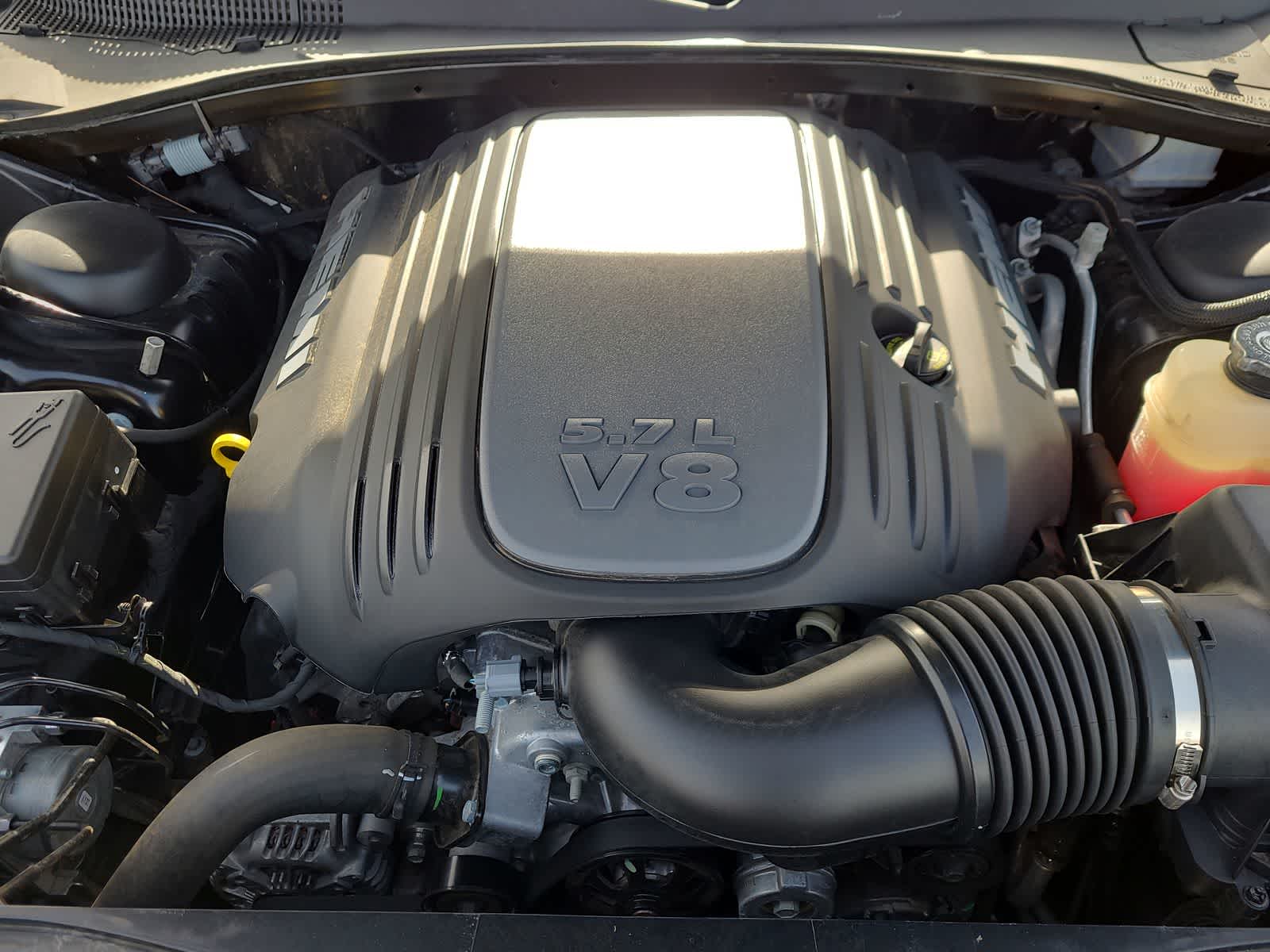 Thumbnail: 2022 Chrysler 300 - 17