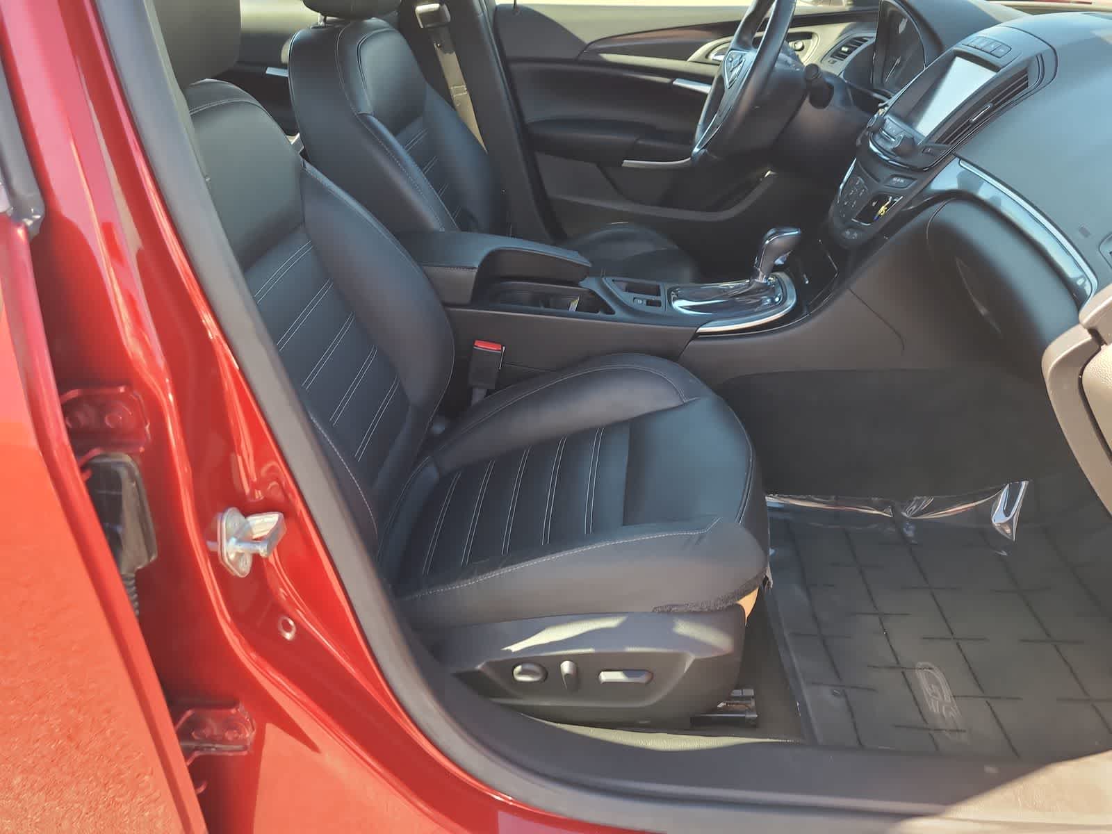 Thumbnail: 2015 Buick Regal - 22