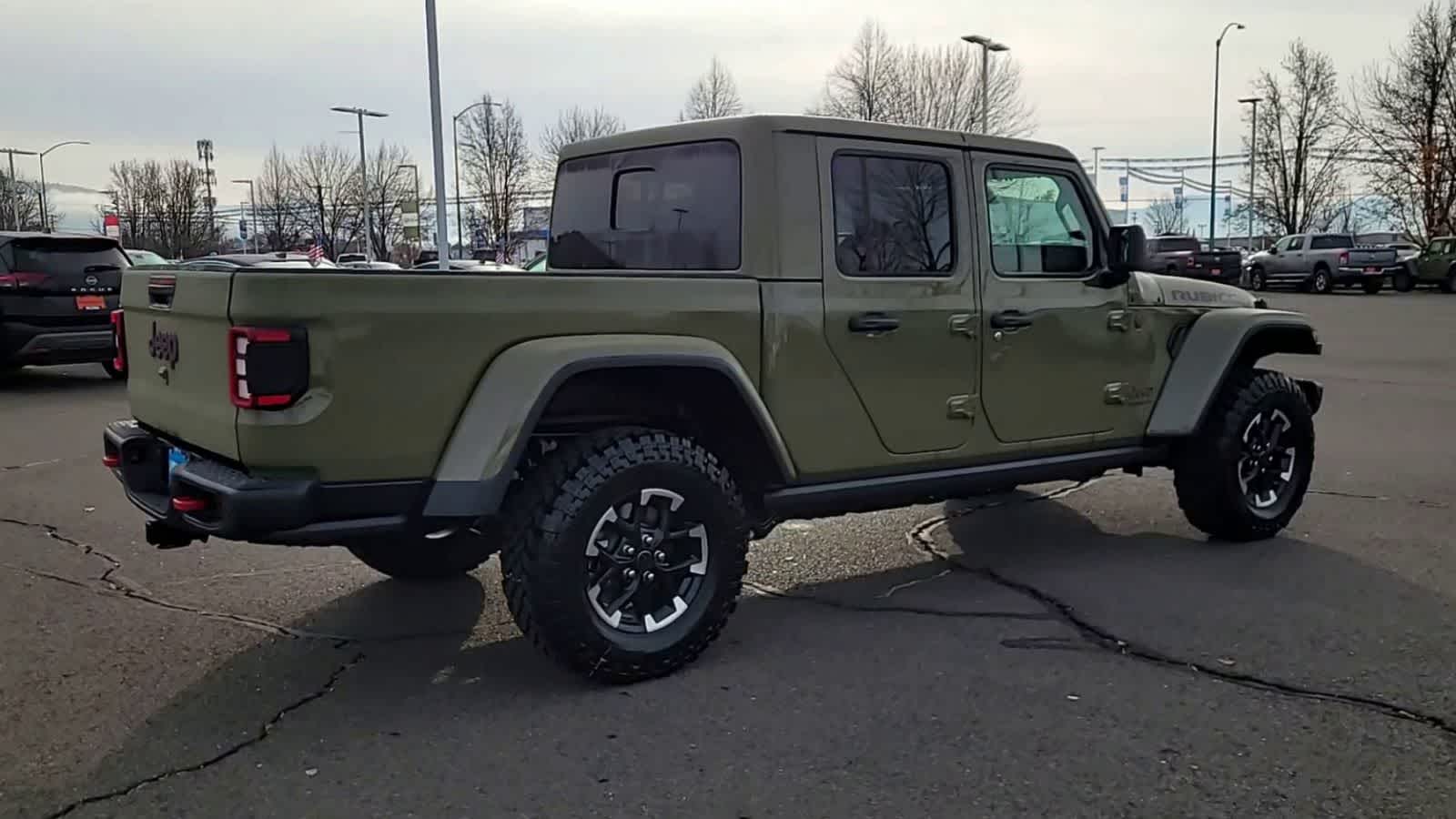 Thumbnail: 2026 Jeep Gladiator - 8