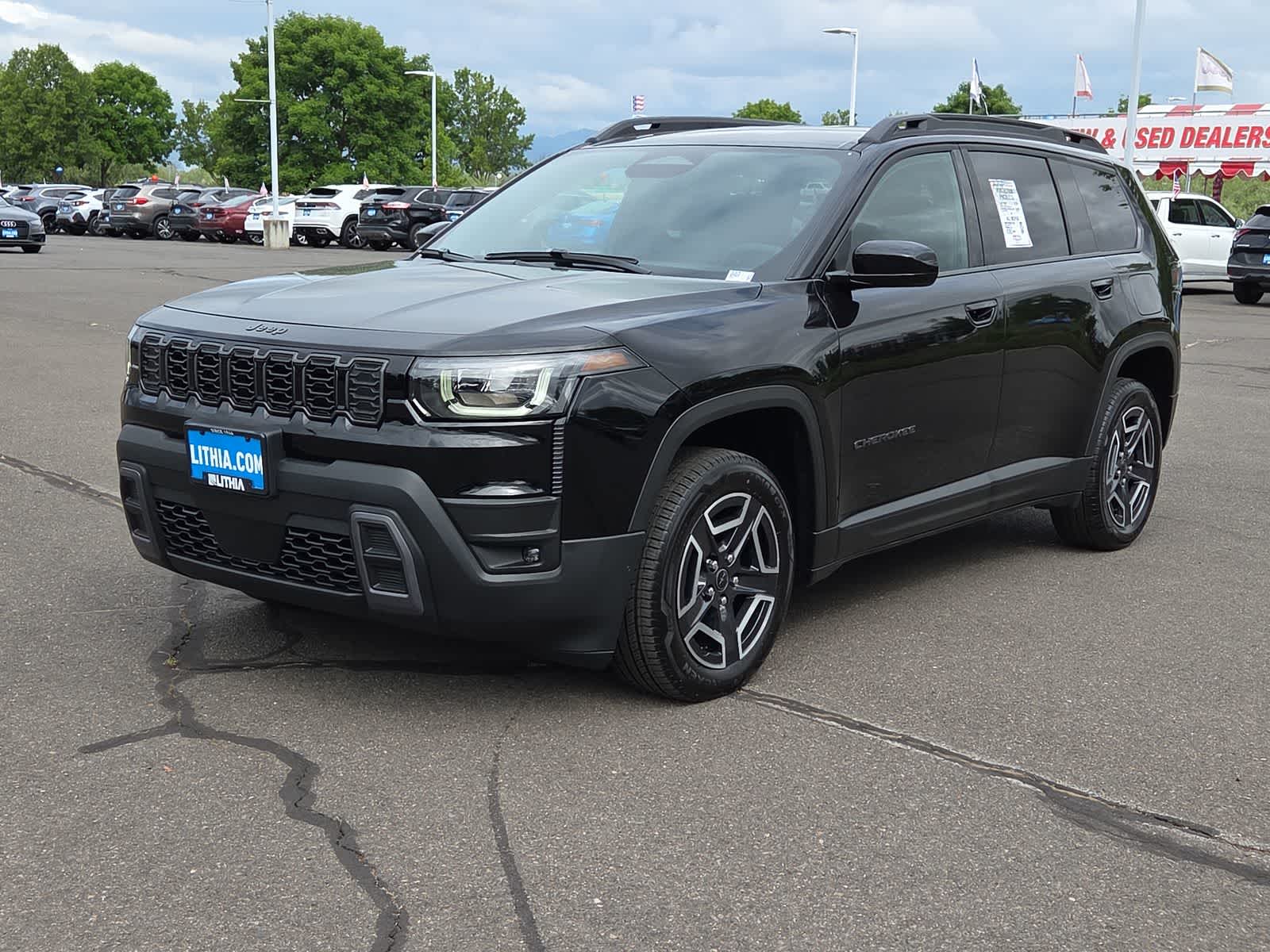 2026 Jeep Cherokee Laredo HEV 4X4's photo