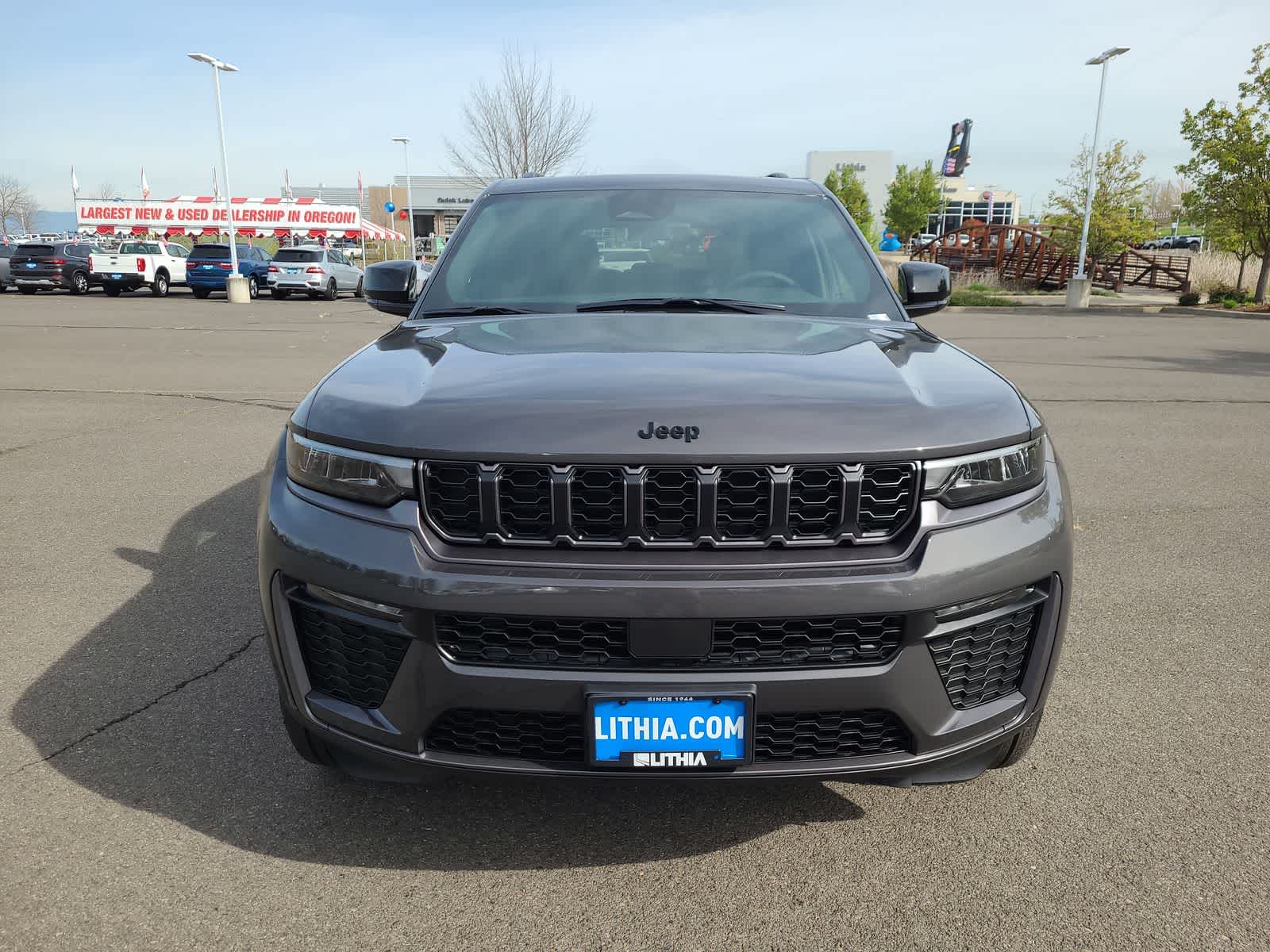 Thumbnail: 2026 Jeep Grand Cherokee - 14