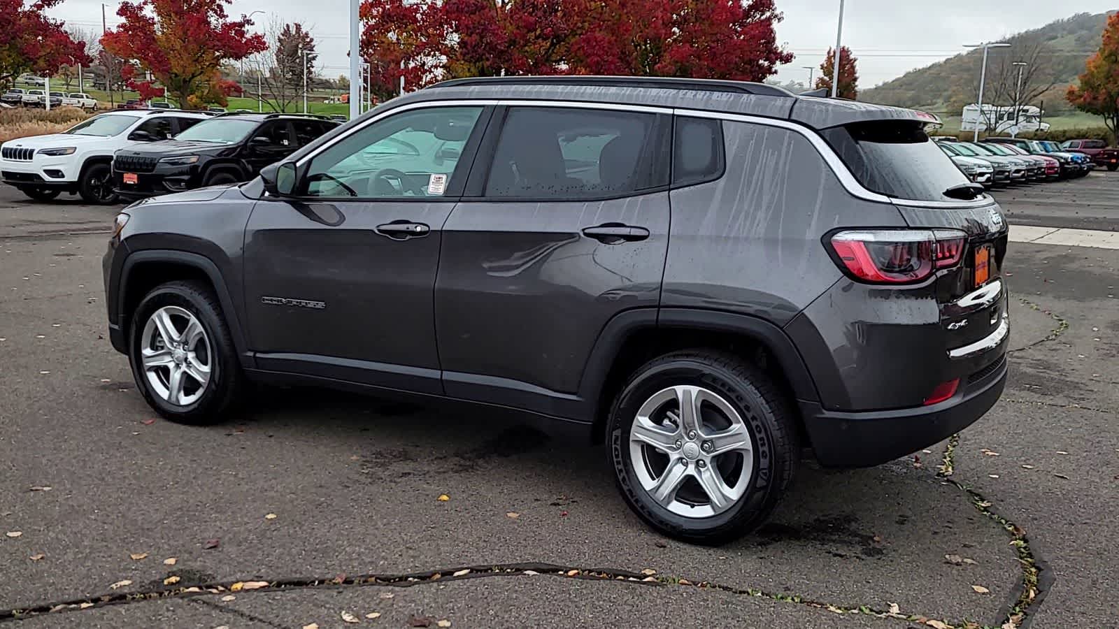 Thumbnail: 2023 Jeep Compass - 6