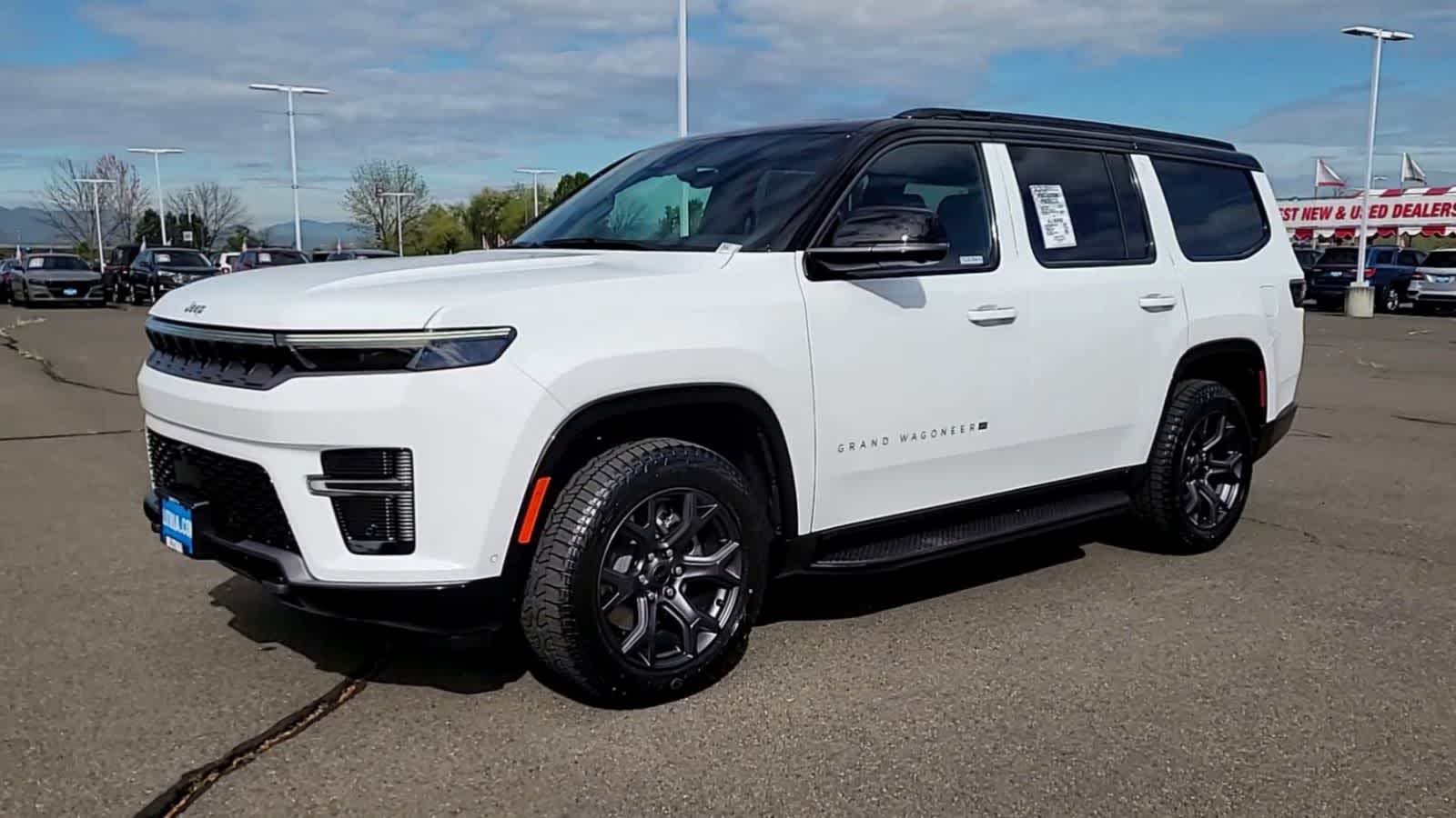 Thumbnail: 2026 Jeep Grand Wagoneer - 4