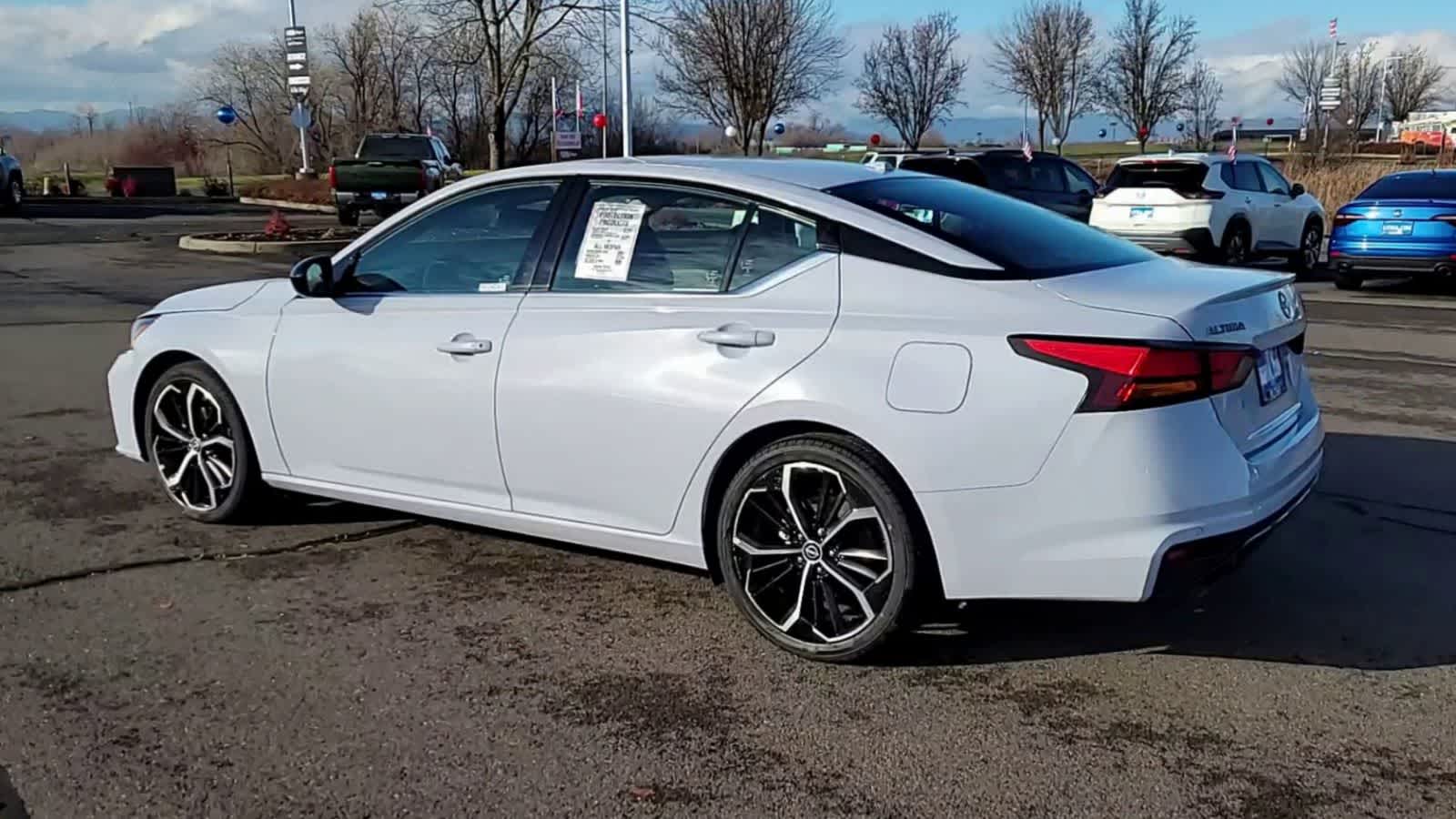Thumbnail: 2023 Nissan Altima - 6