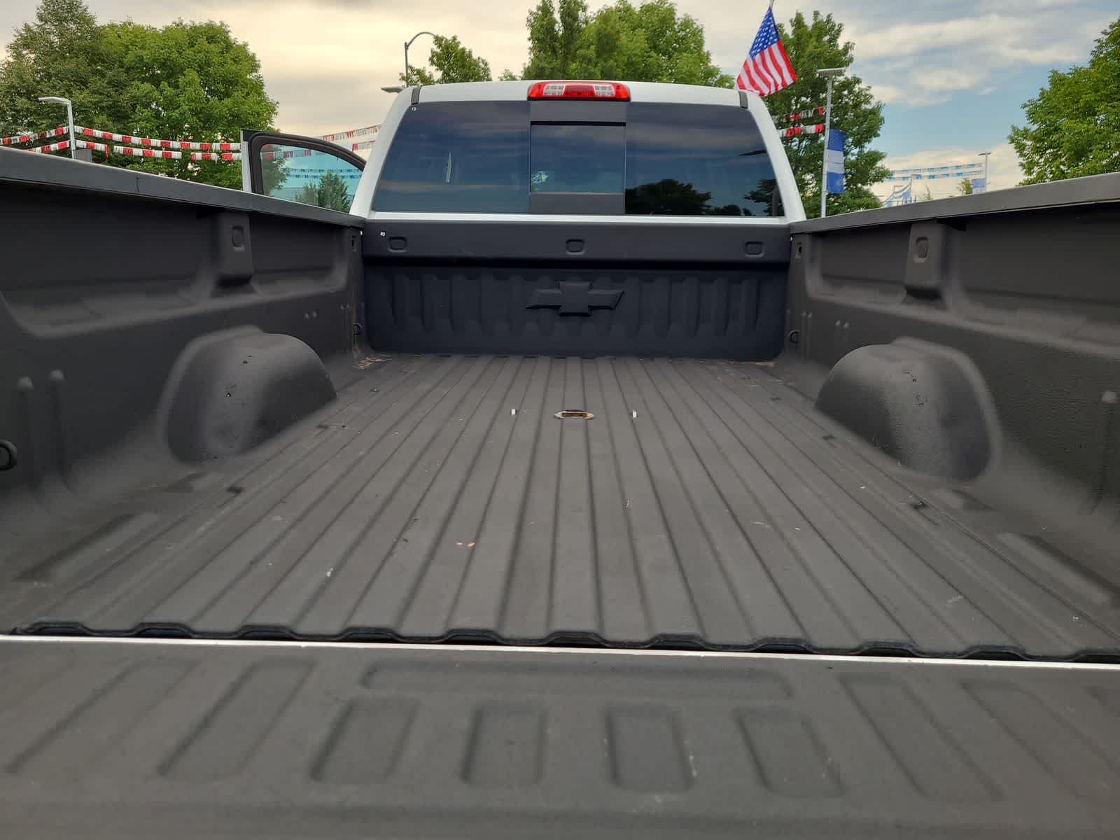 Thumbnail: 2015 Chevrolet Silverado 3500 - 27