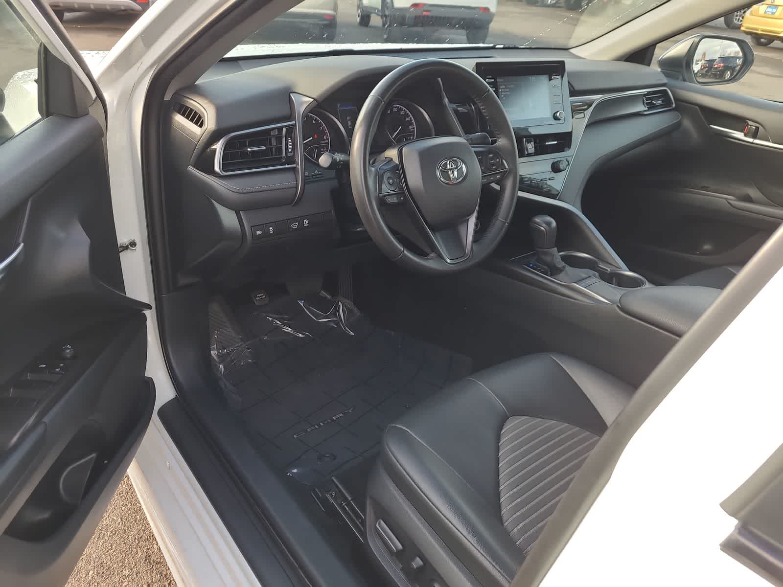 Thumbnail: 2023 Toyota Camry - 10