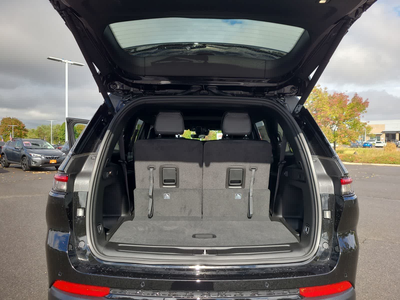 Thumbnail: 2025 Jeep Grand Cherokee - 27